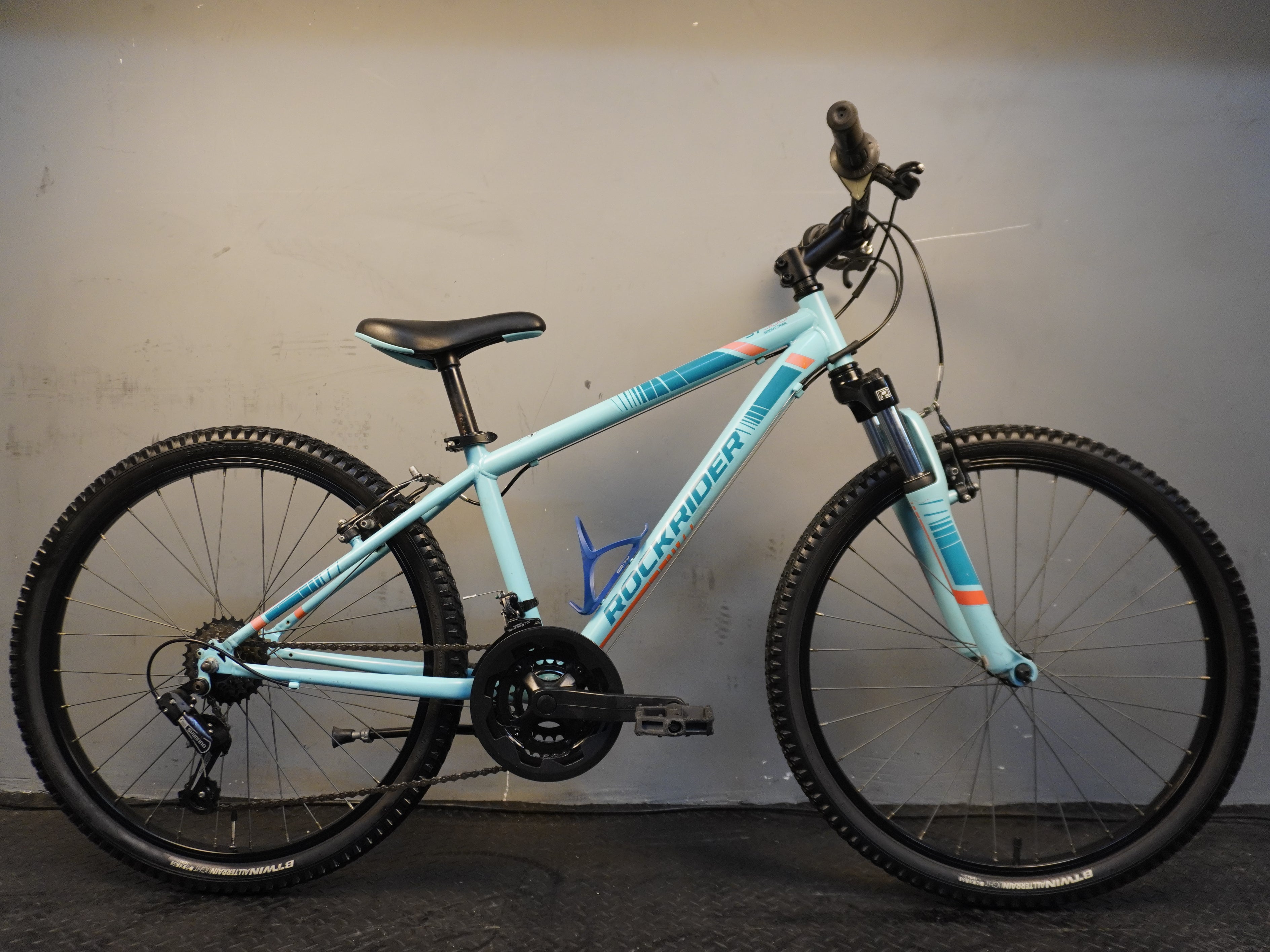 B'twin Rockrider ST-500 Kids Bike