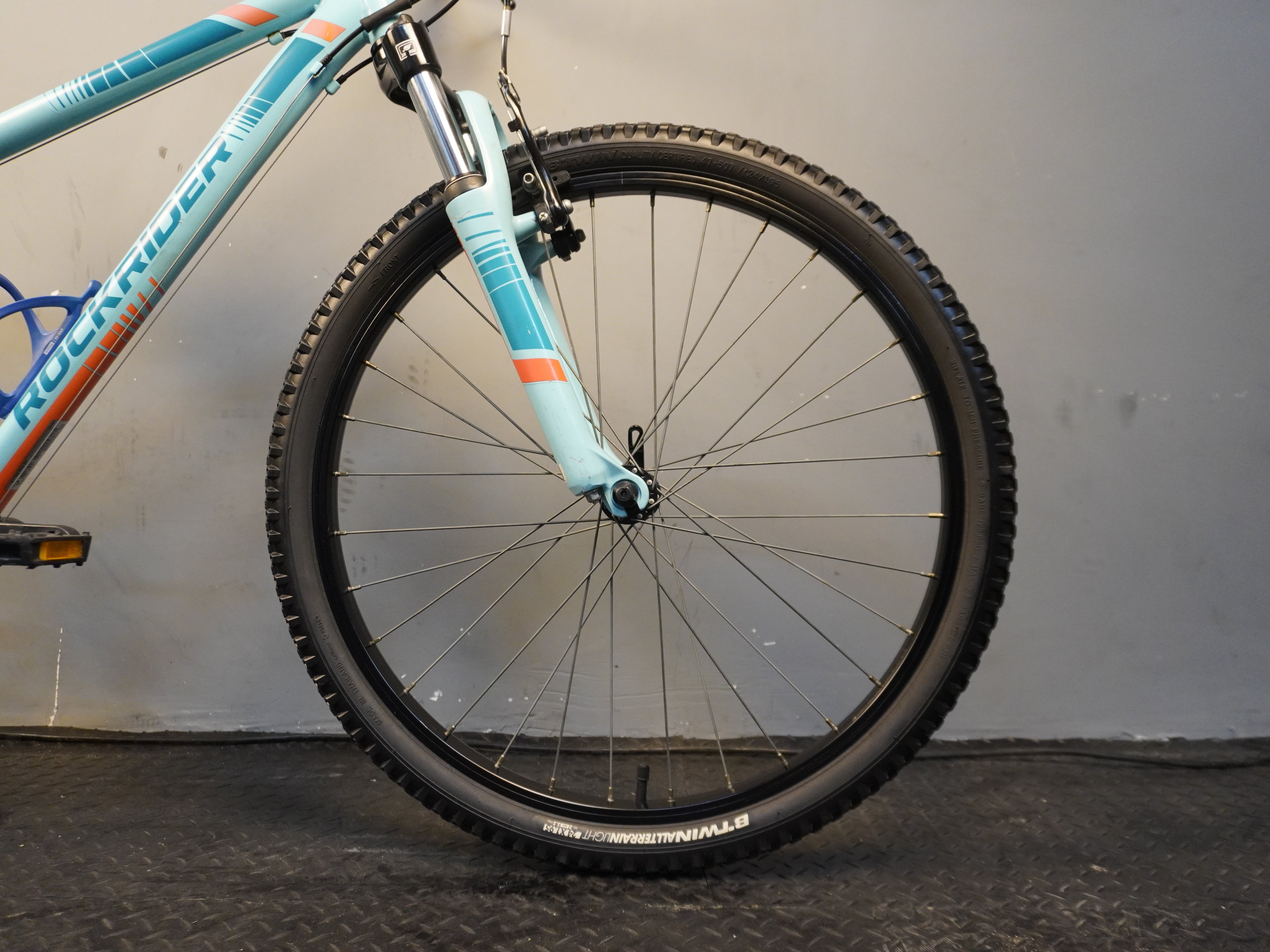 B'twin Rockrider ST-500 Kids Bike
