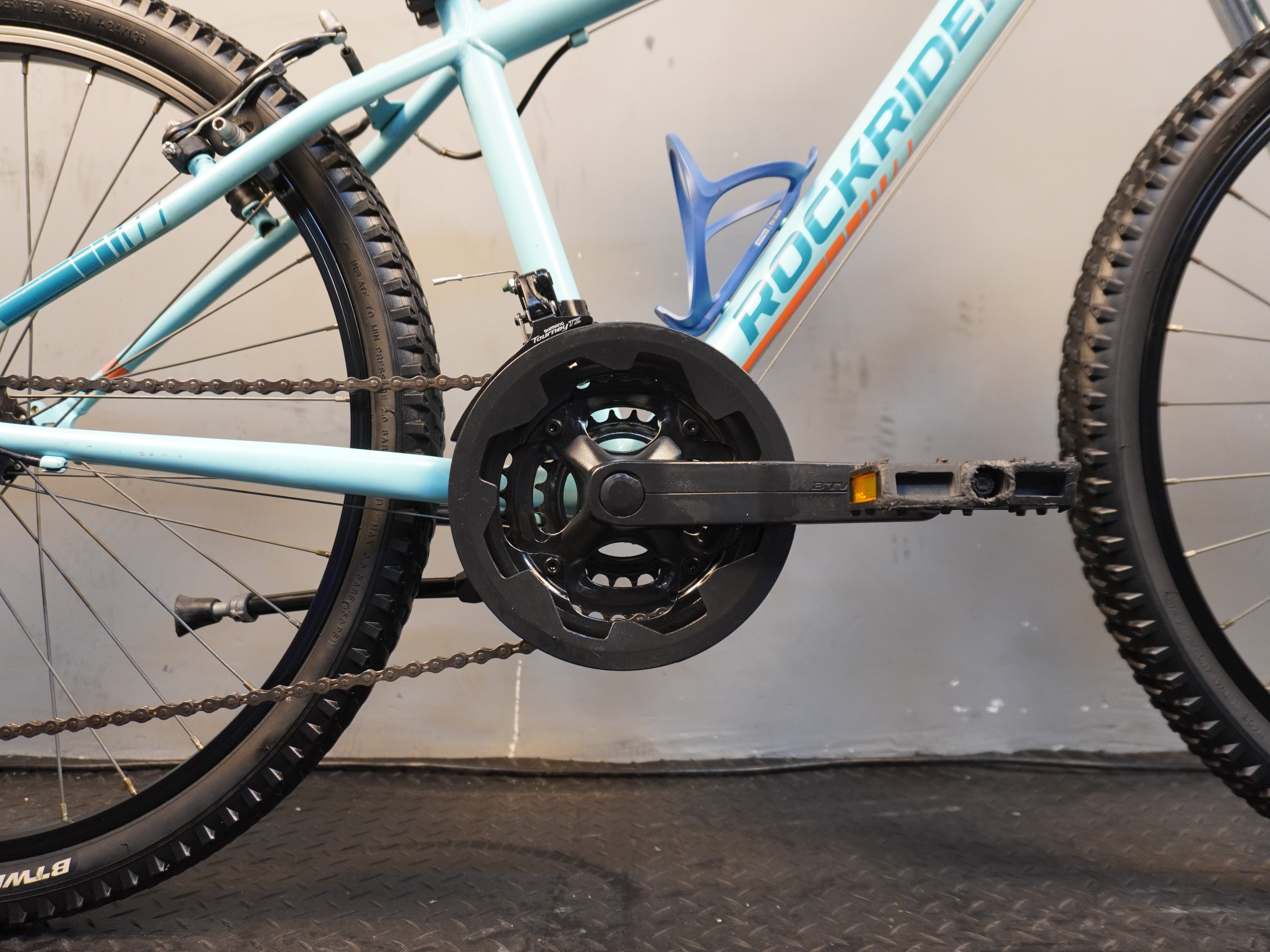 B'twin Rockrider ST-500 Kids Bike
