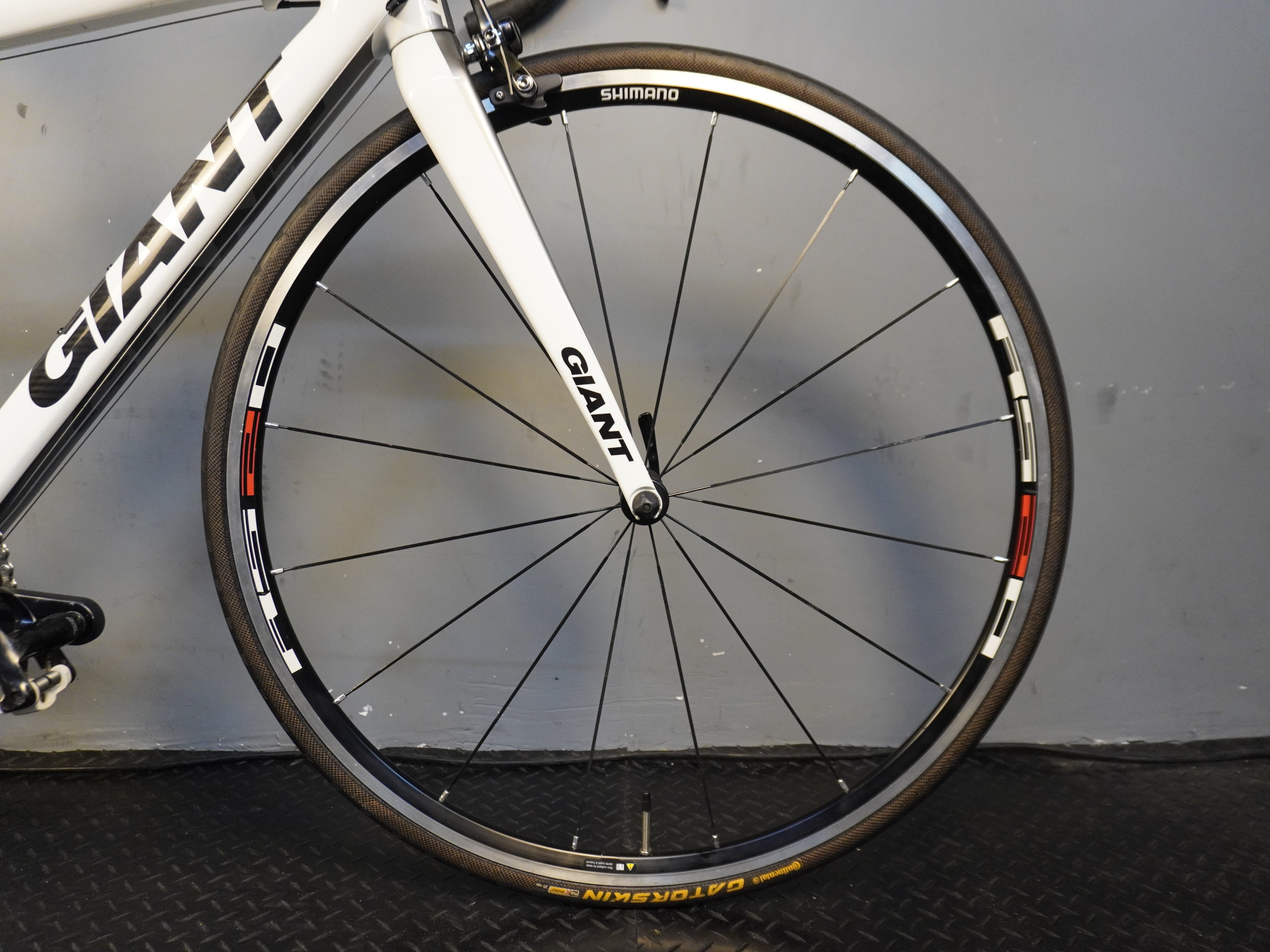 Giant TCR Advanced 2 Road Bike