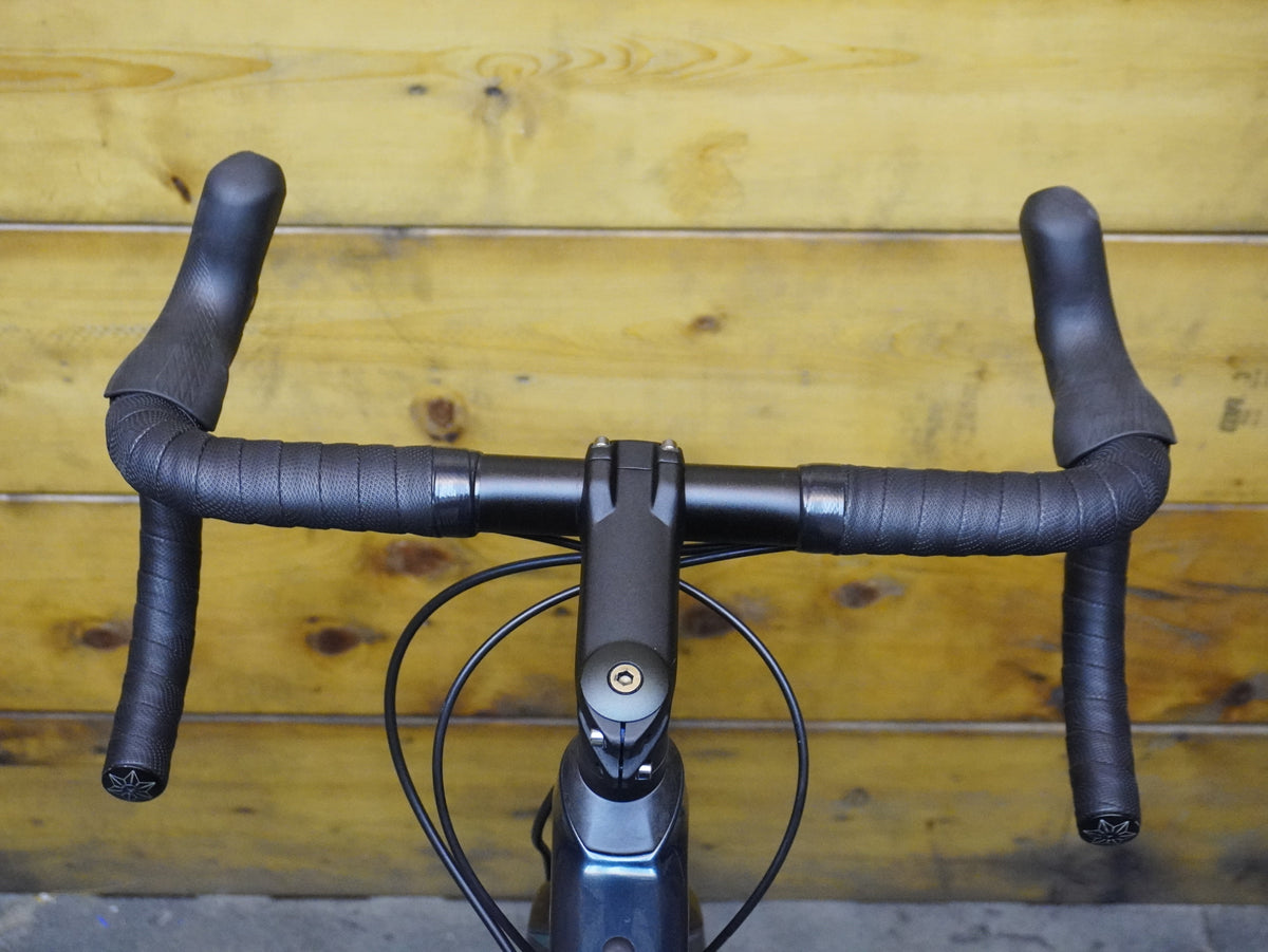 RENT BMC Roadmachine Seven Road Bike