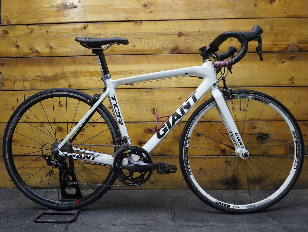Giant TCR Advanced 2 Road Bike