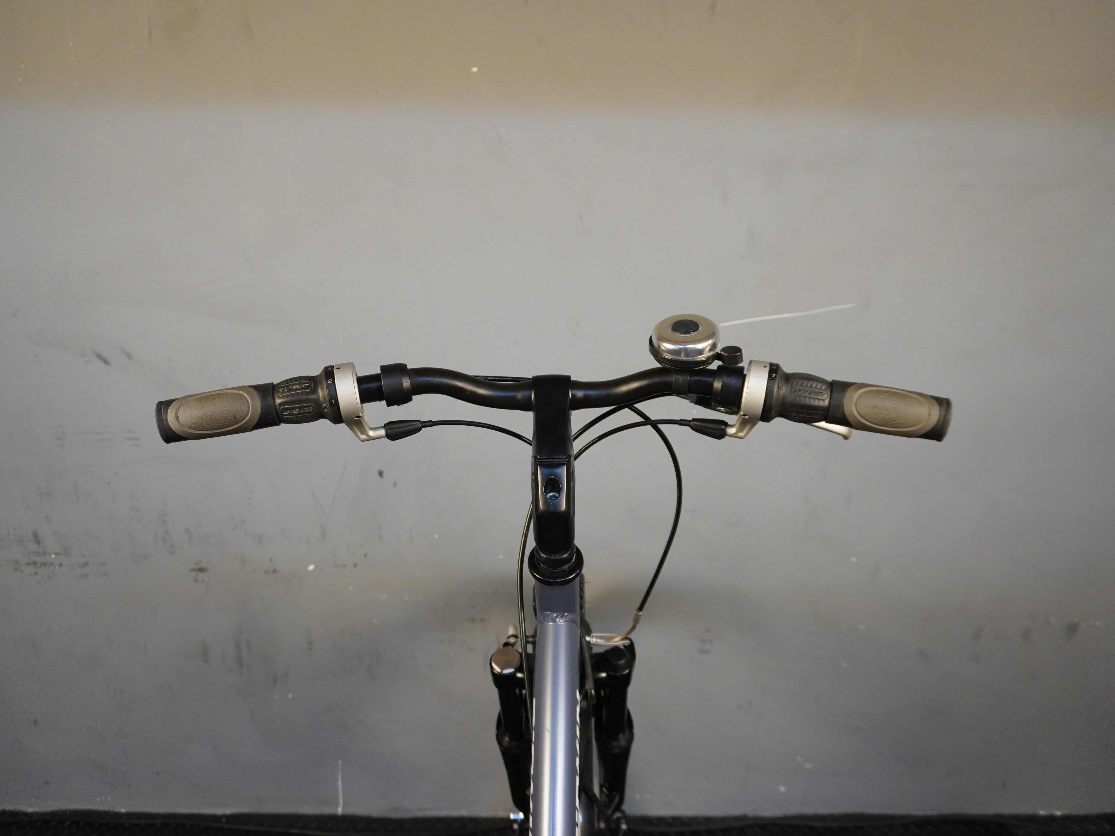 RENT B'twin Original 520 Mountain Bike