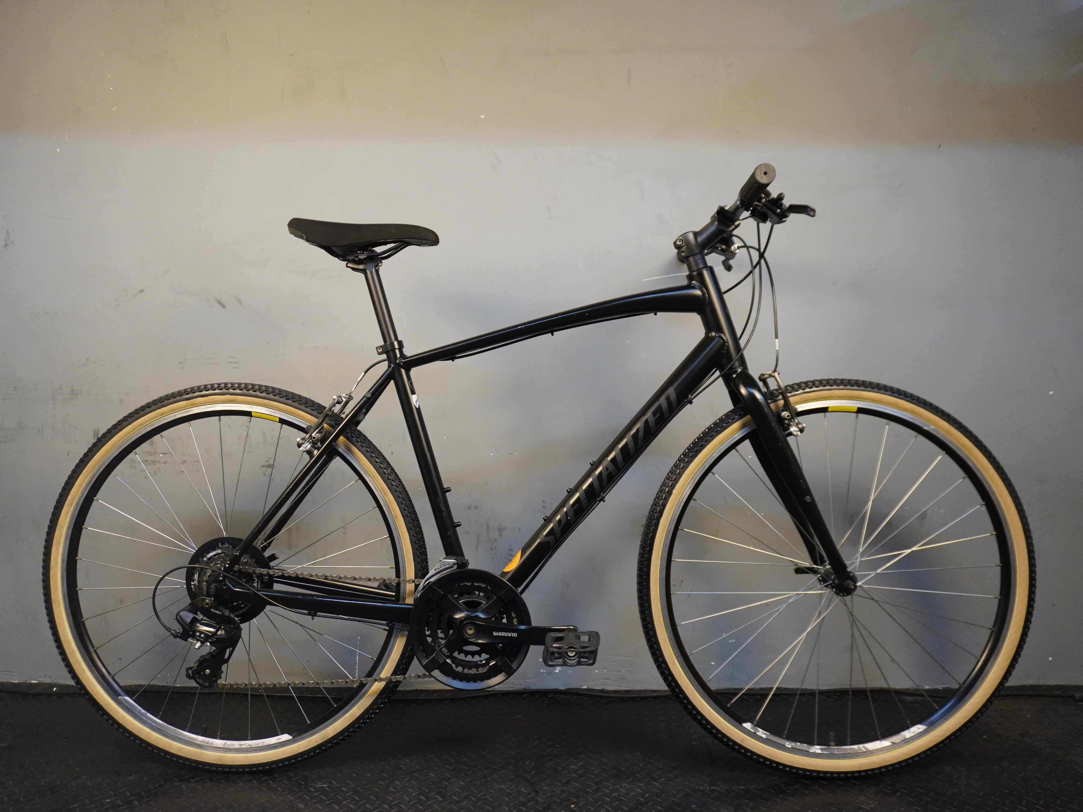 RENT Specialized Sirrus Hybrid Bike