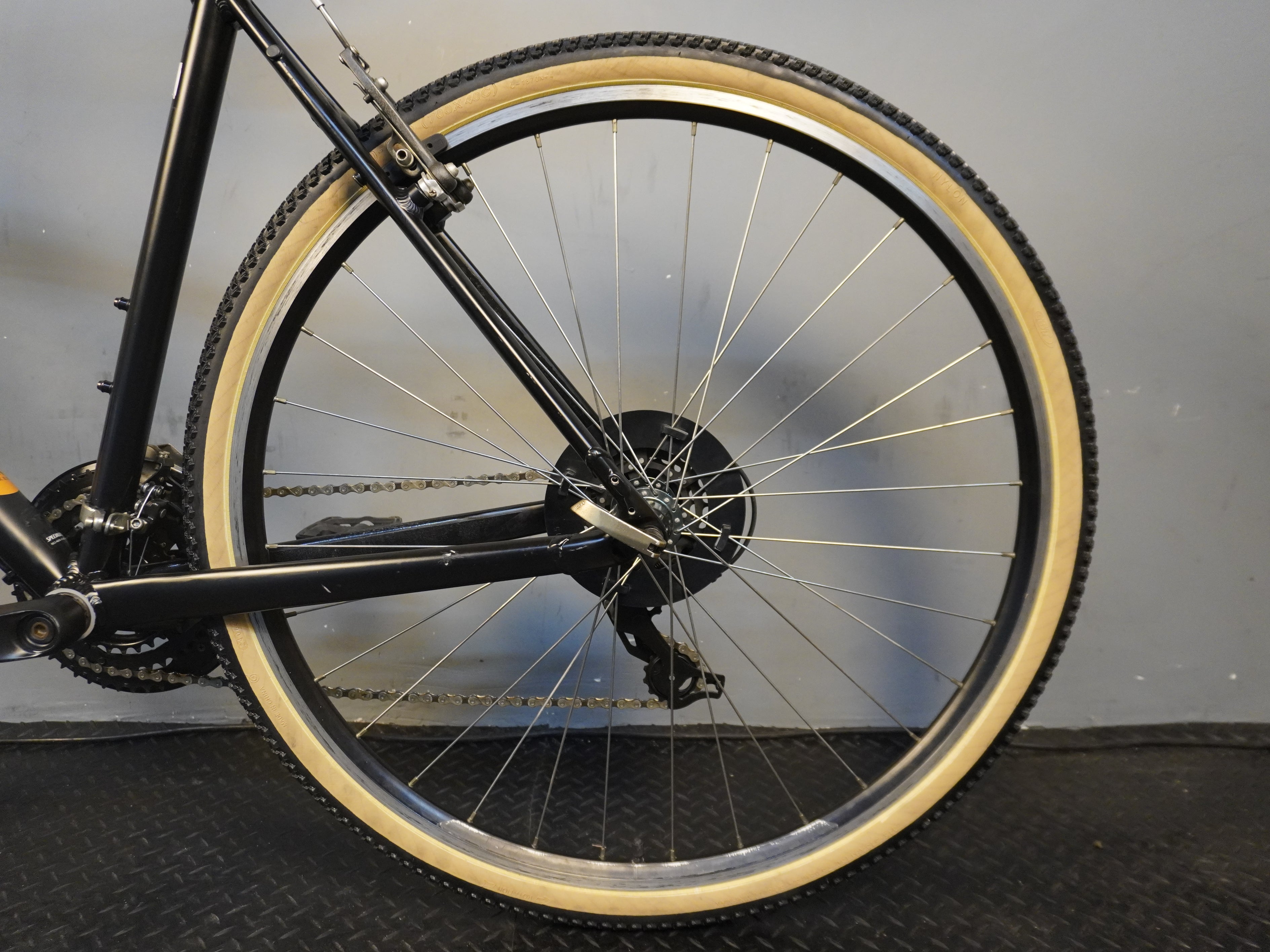 RENT Specialized Sirrus Hybrid Bike