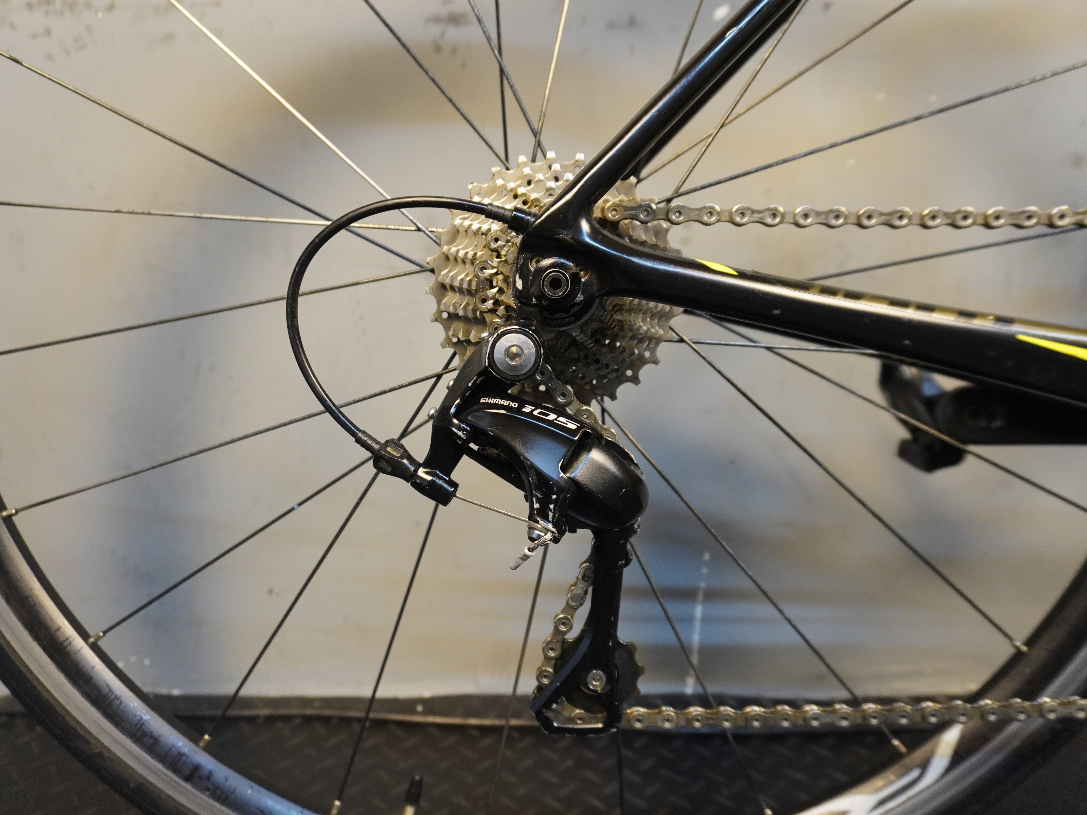 Giant TCR Advanced 2 Road Bike