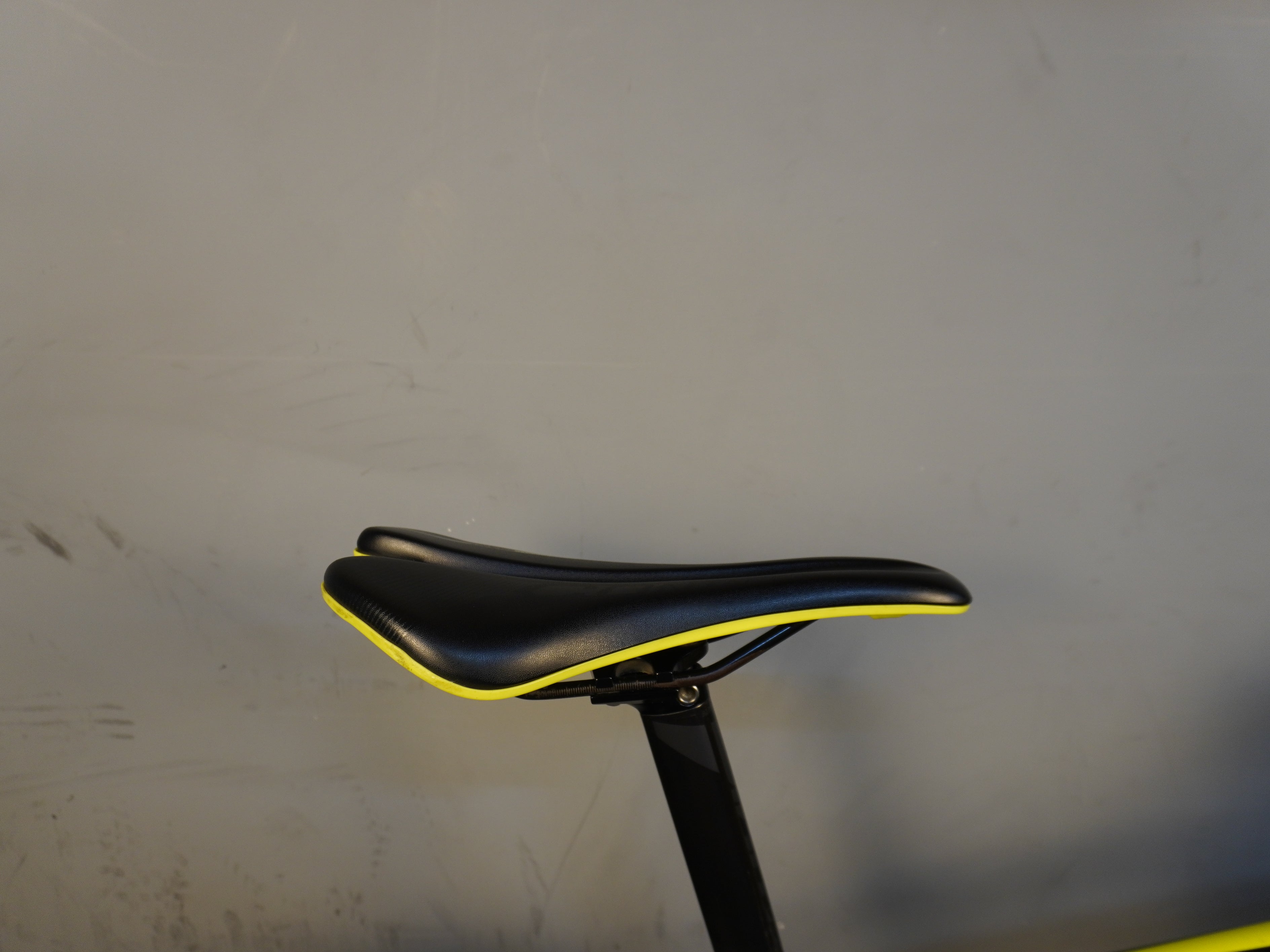 Giant TCR Advanced 2 Road Bike