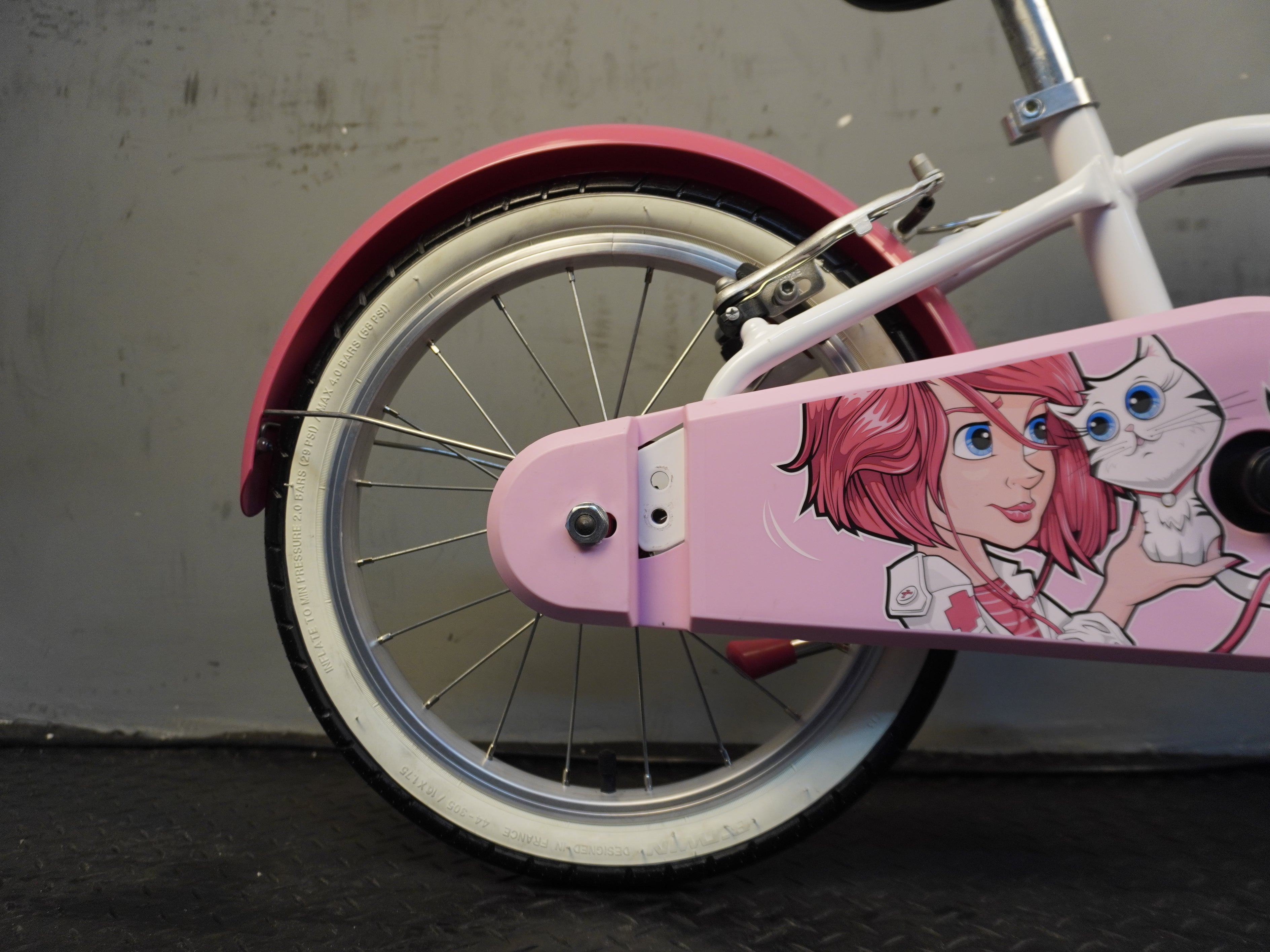 RENT B'twin Docto 500 Kids Bike
