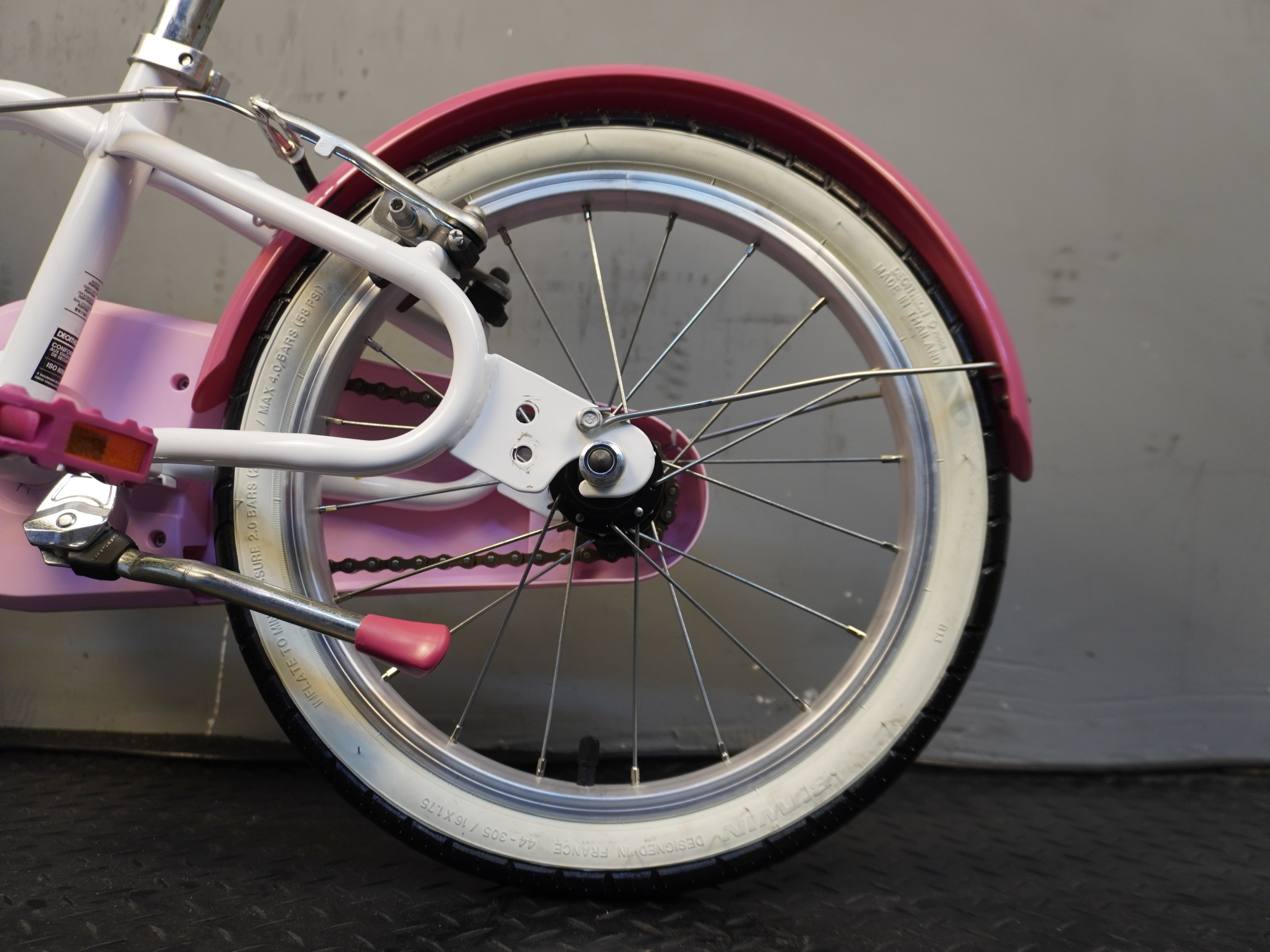 RENT B'twin Docto 500 Kids Bike