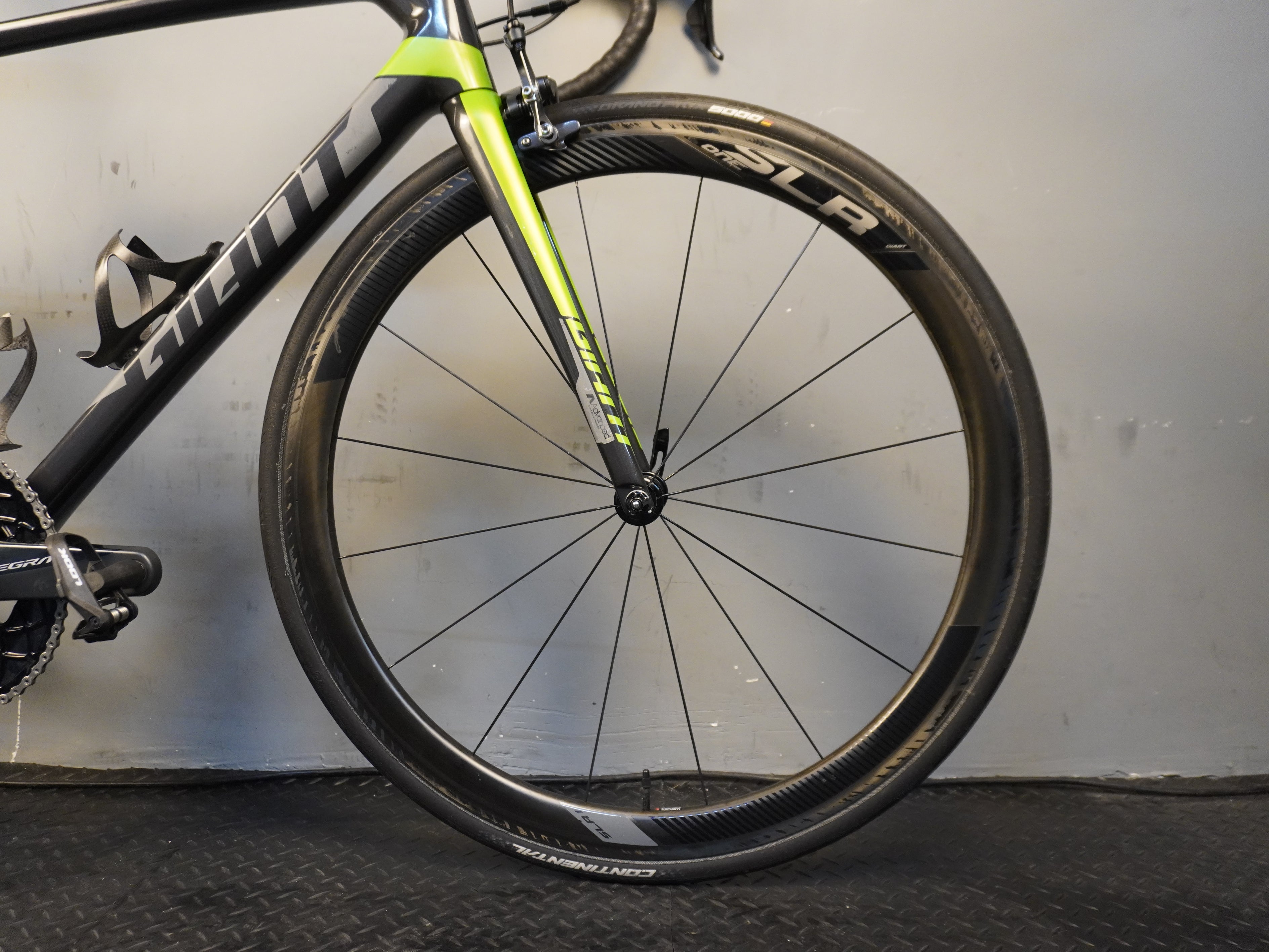 RENT Giant TCR Advanced Pro Road Bike