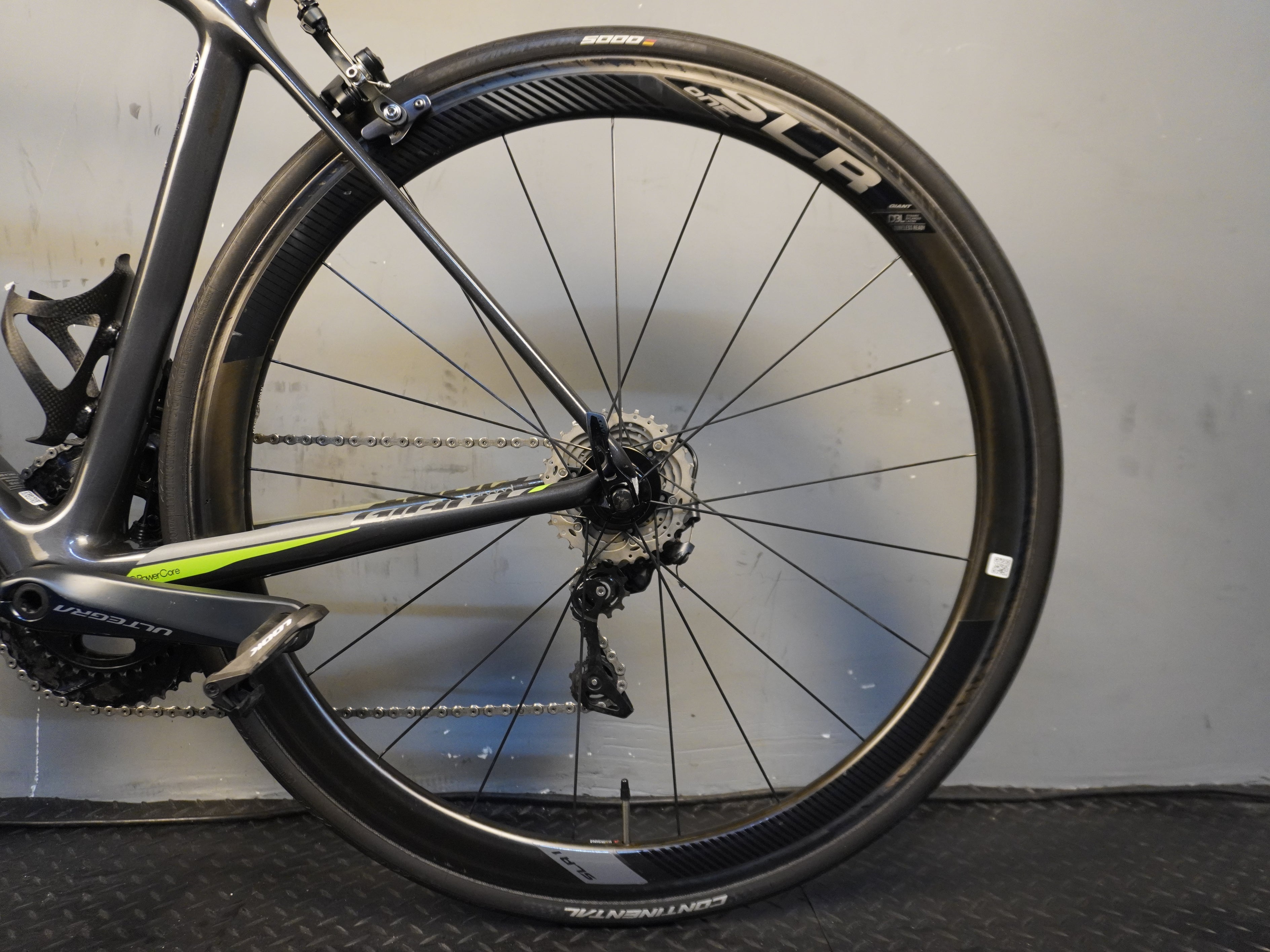 RENT Giant TCR Advanced Pro Road Bike