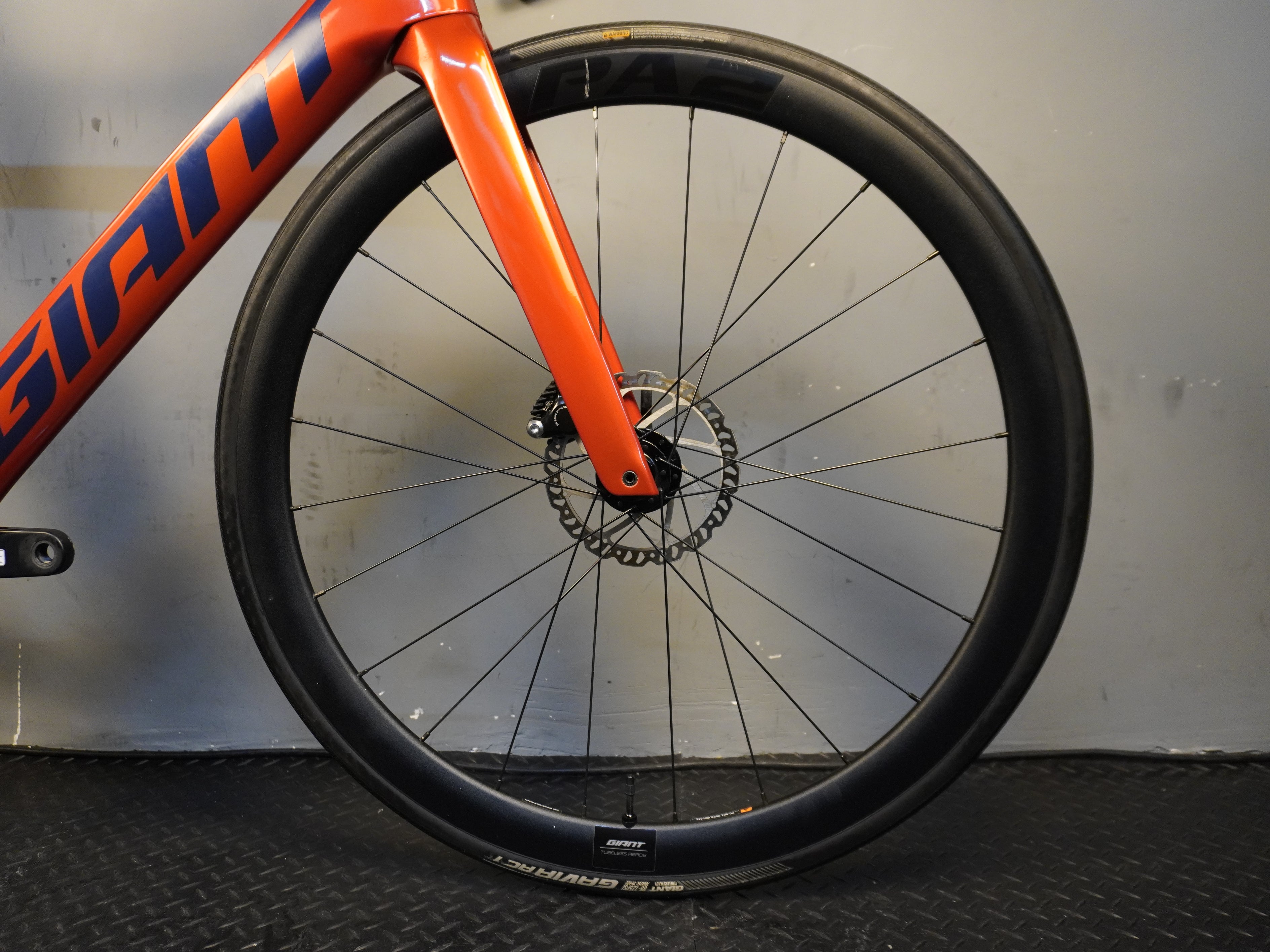 Giant Propel Advanced 2 Road Bike