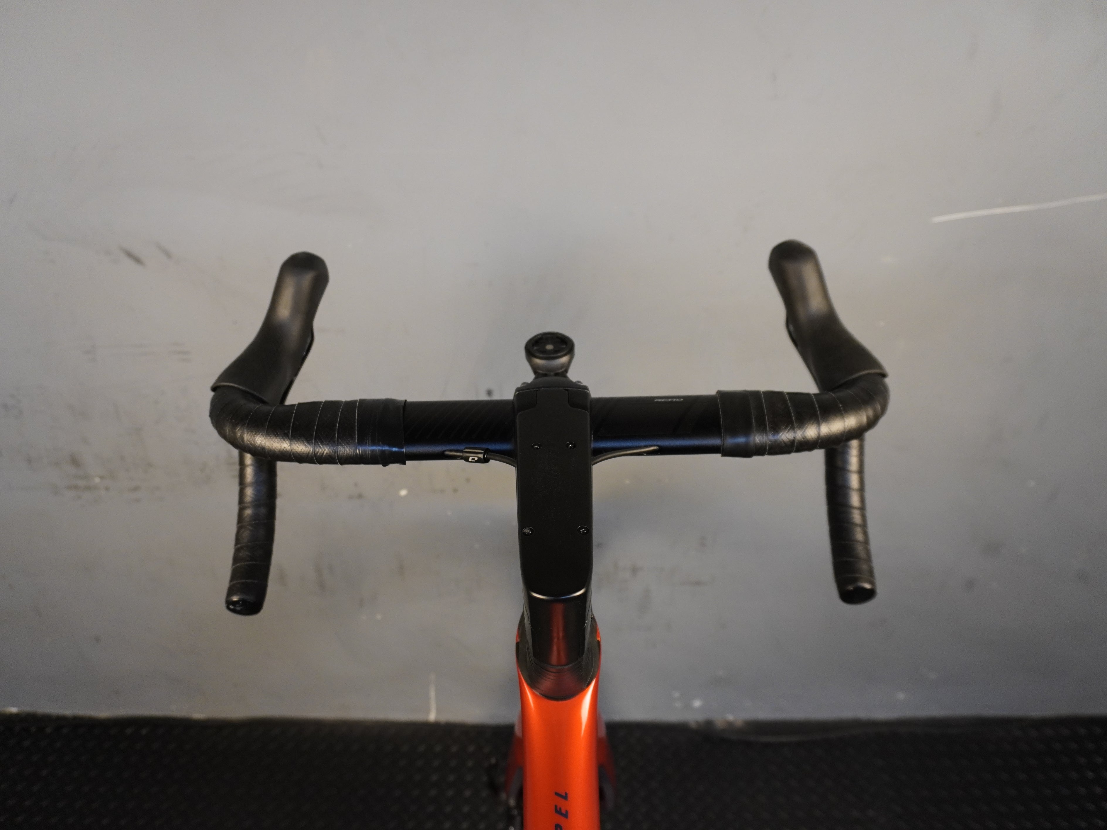 Giant Propel Advanced 2 Road Bike