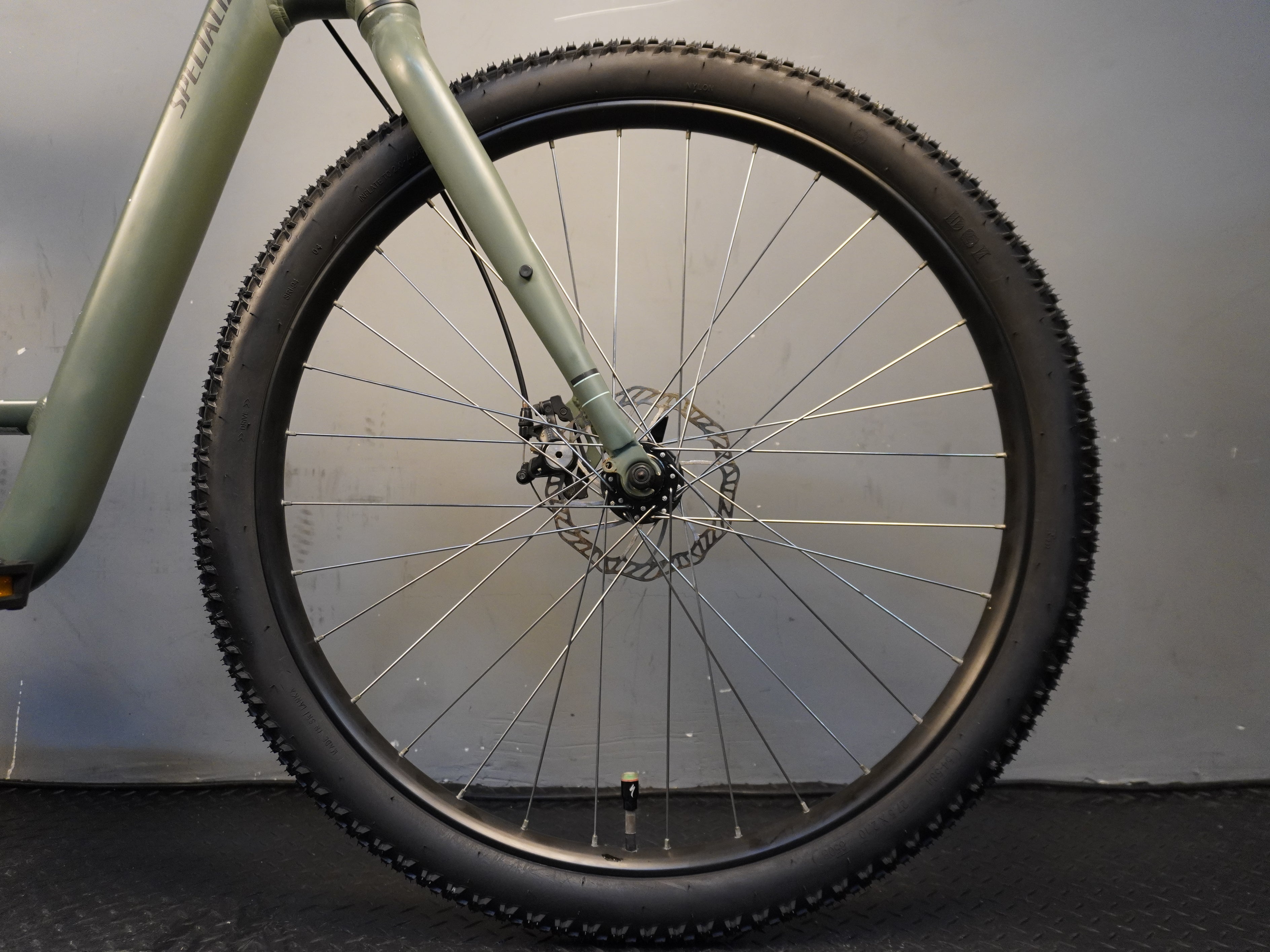 Specialized Roll Sport Low Entry Hybrid Bike