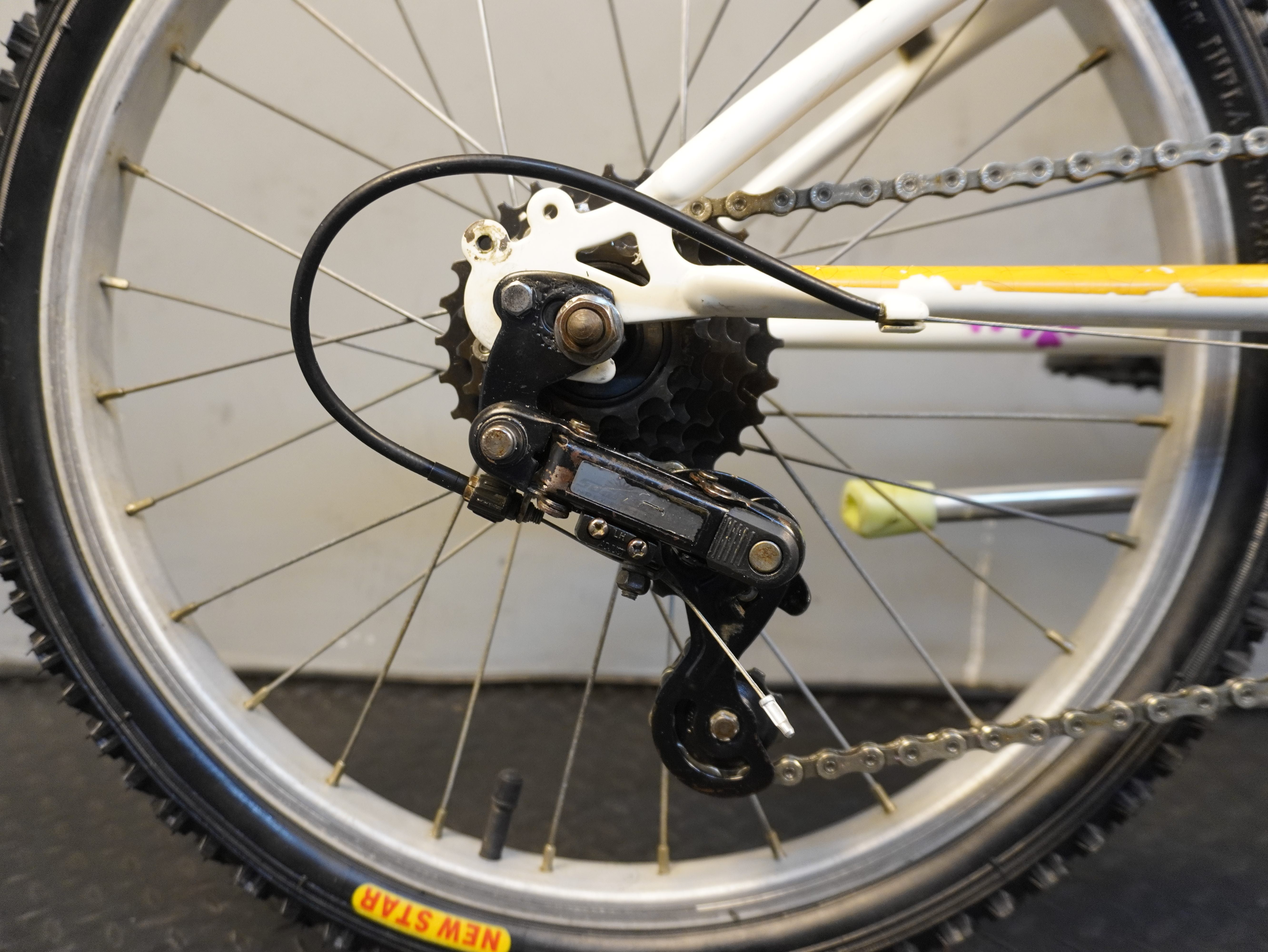 B'twin Mistigirl Kids Bike