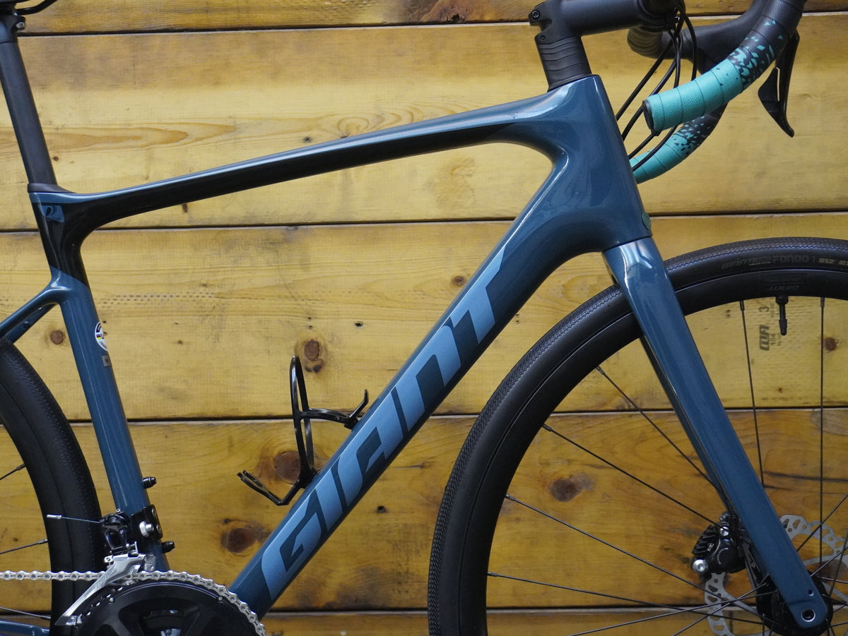 Giant Defy Advanced 2 Road Bike