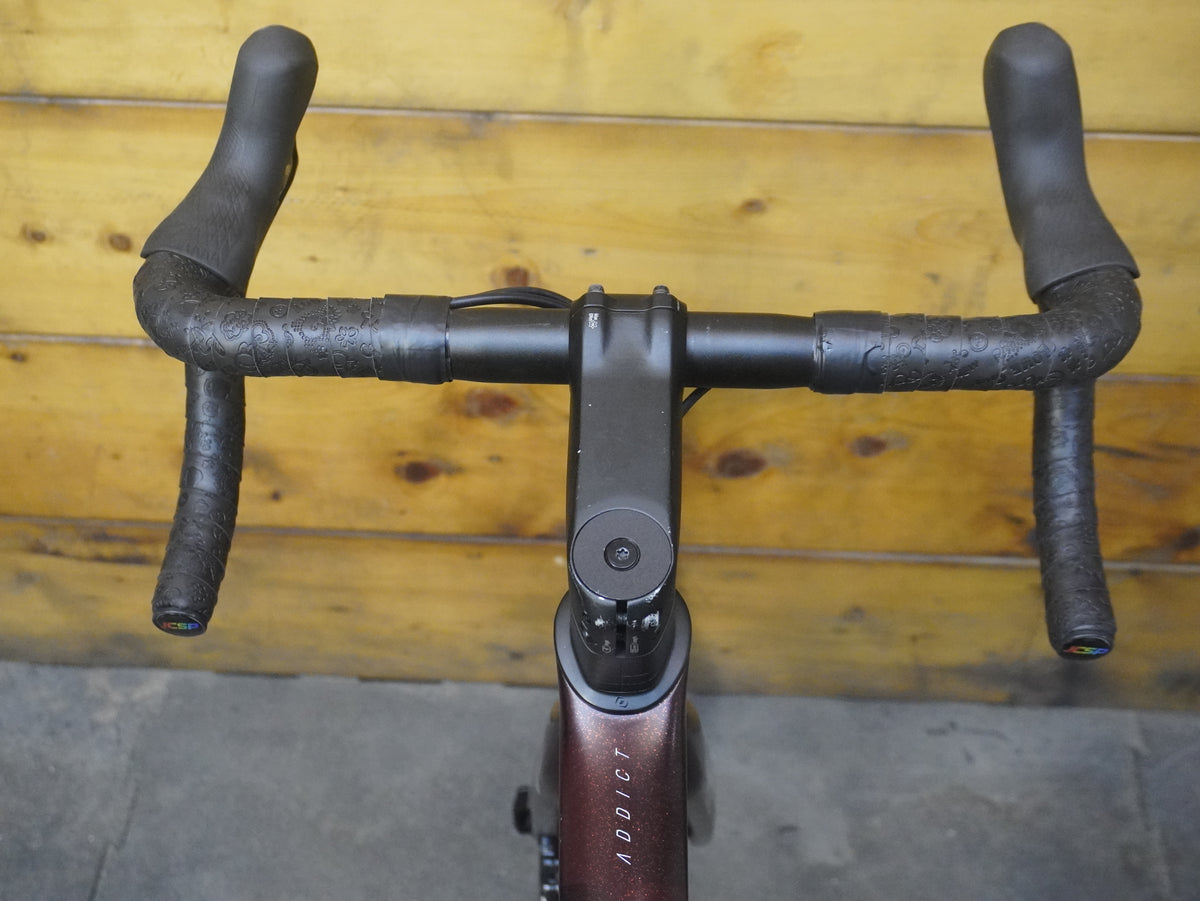 Scott Addict 30 Road Bike