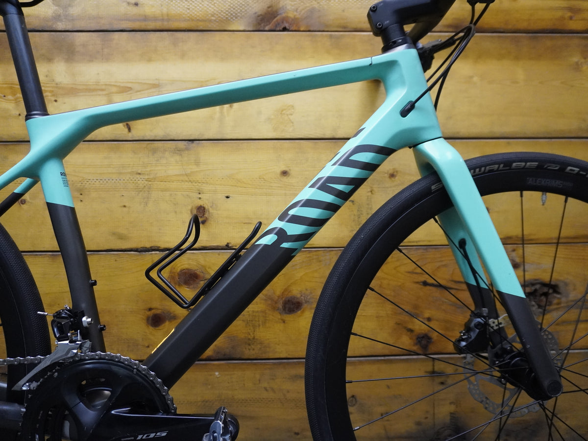 RENT Canyon Roadlite CF Hybrid Bike