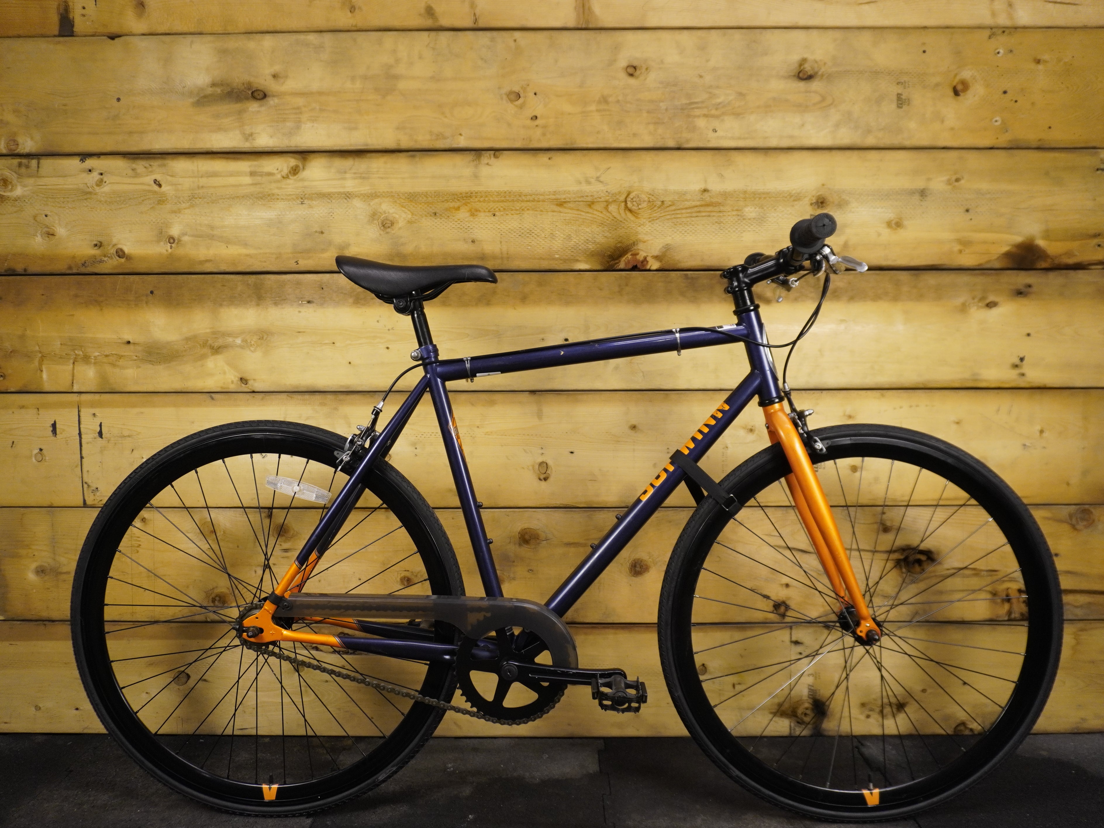 RENT Schwinn Regent Hybrid Bike