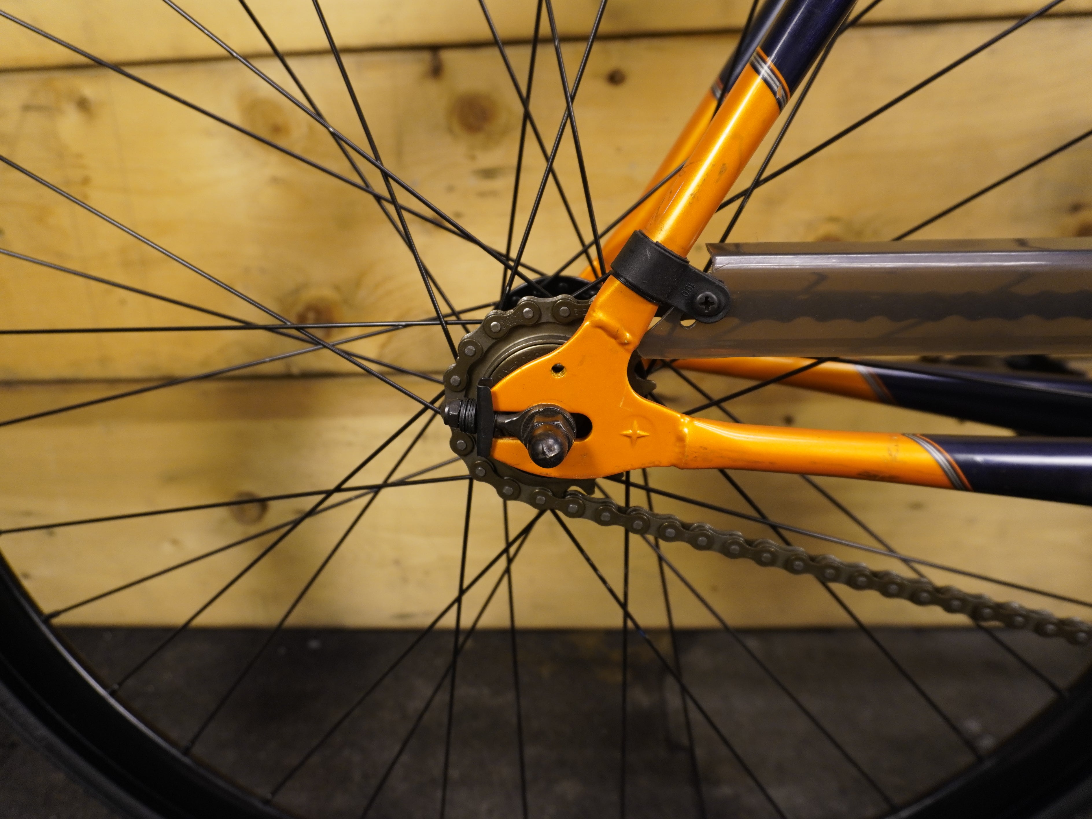 RENT Schwinn Regent Hybrid Bike