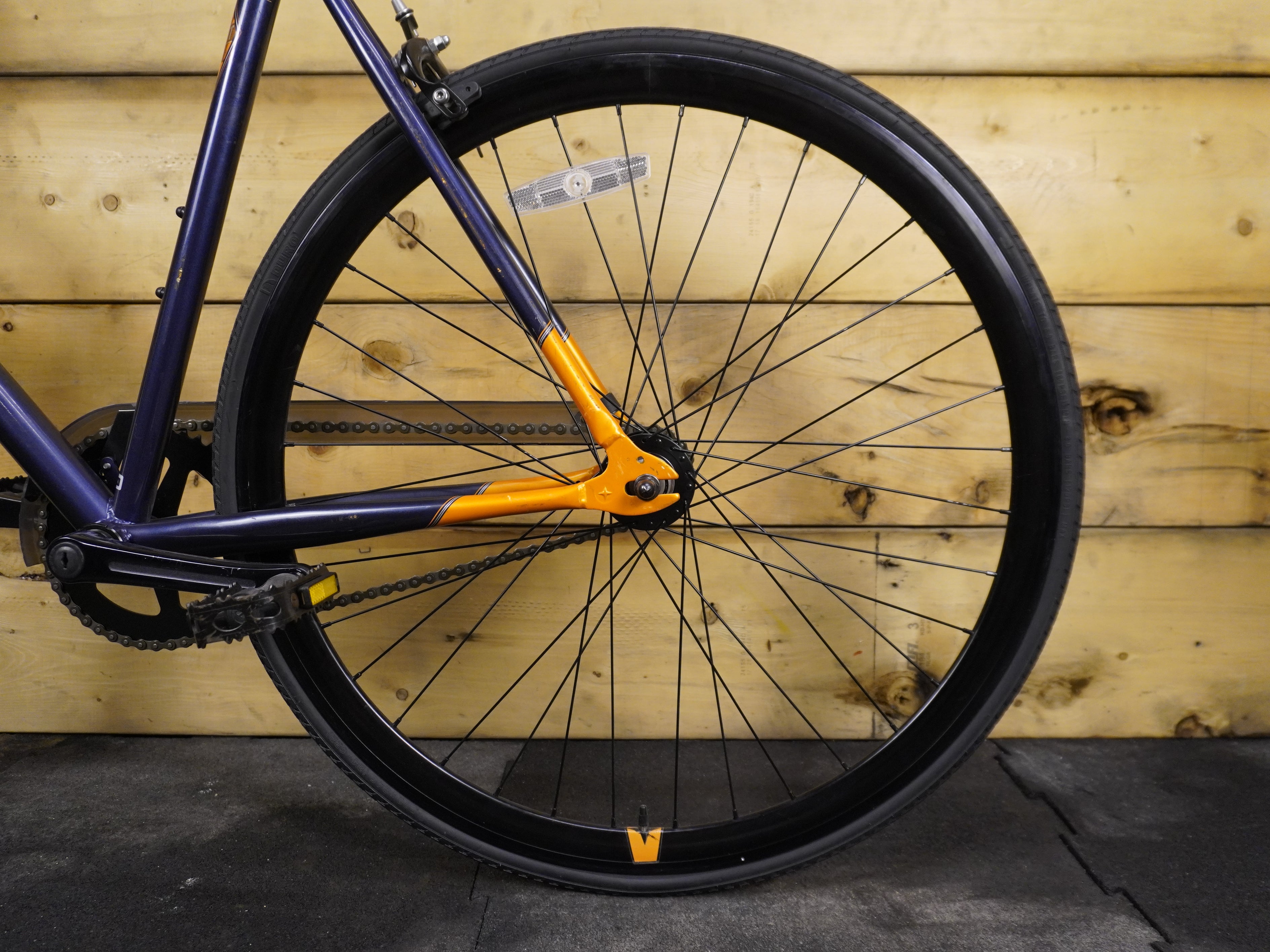 RENT Schwinn Regent Hybrid Bike