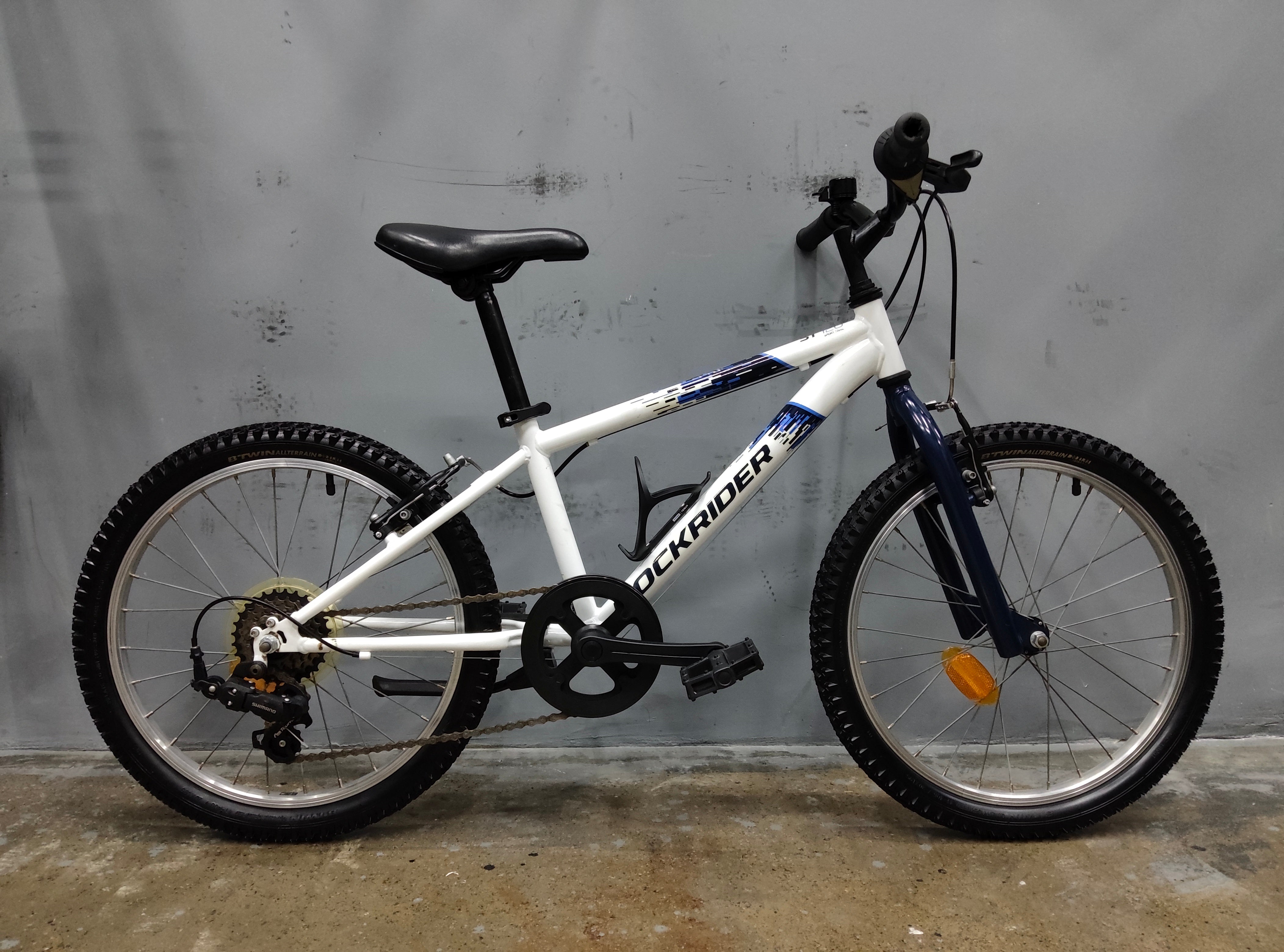 B'twin Rockrider ST120 Kids Bike