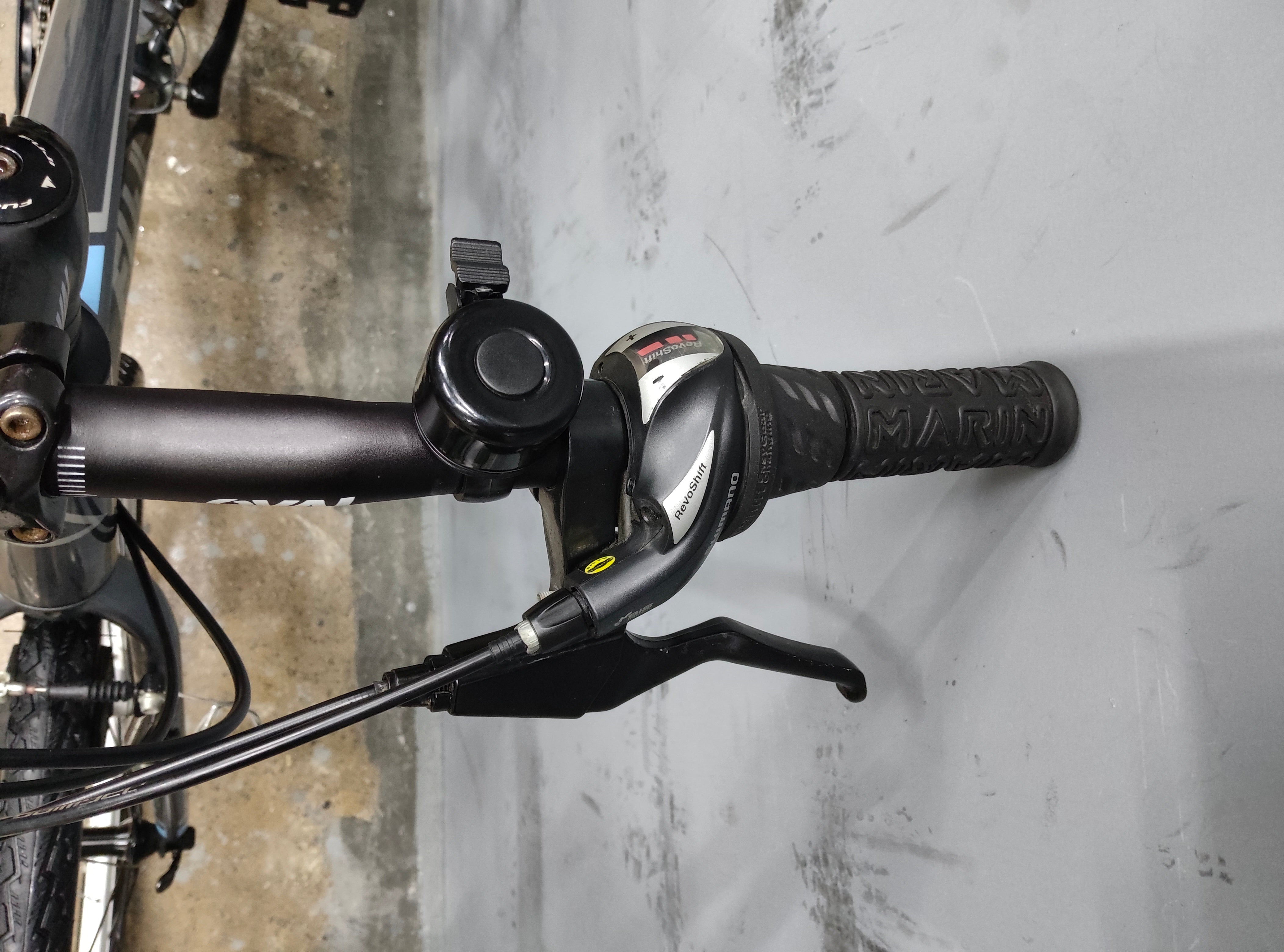 Fuji Absolute 2.3 Hybrid Bike