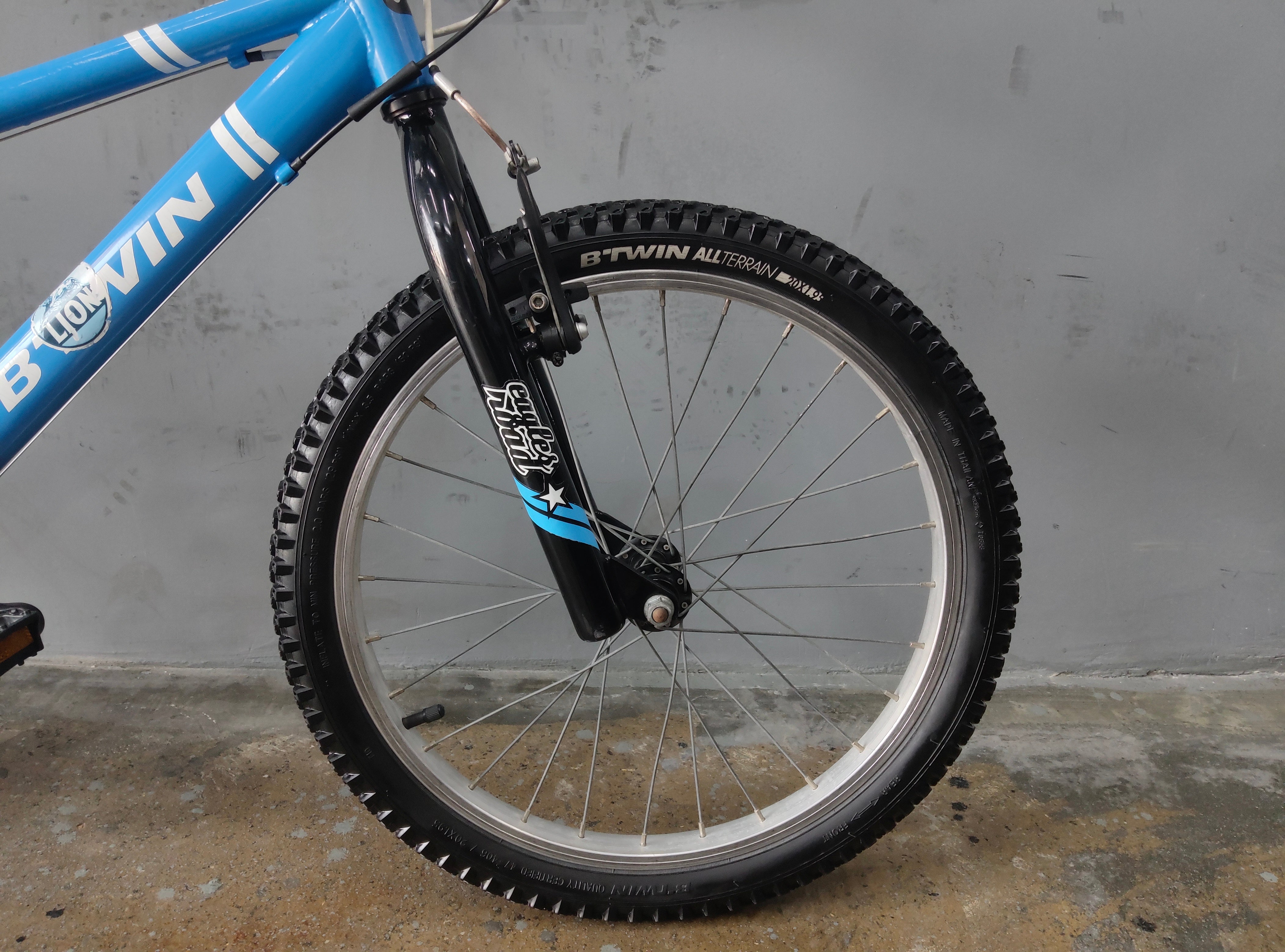 B'twin RacingBoy 320 Kids Bike