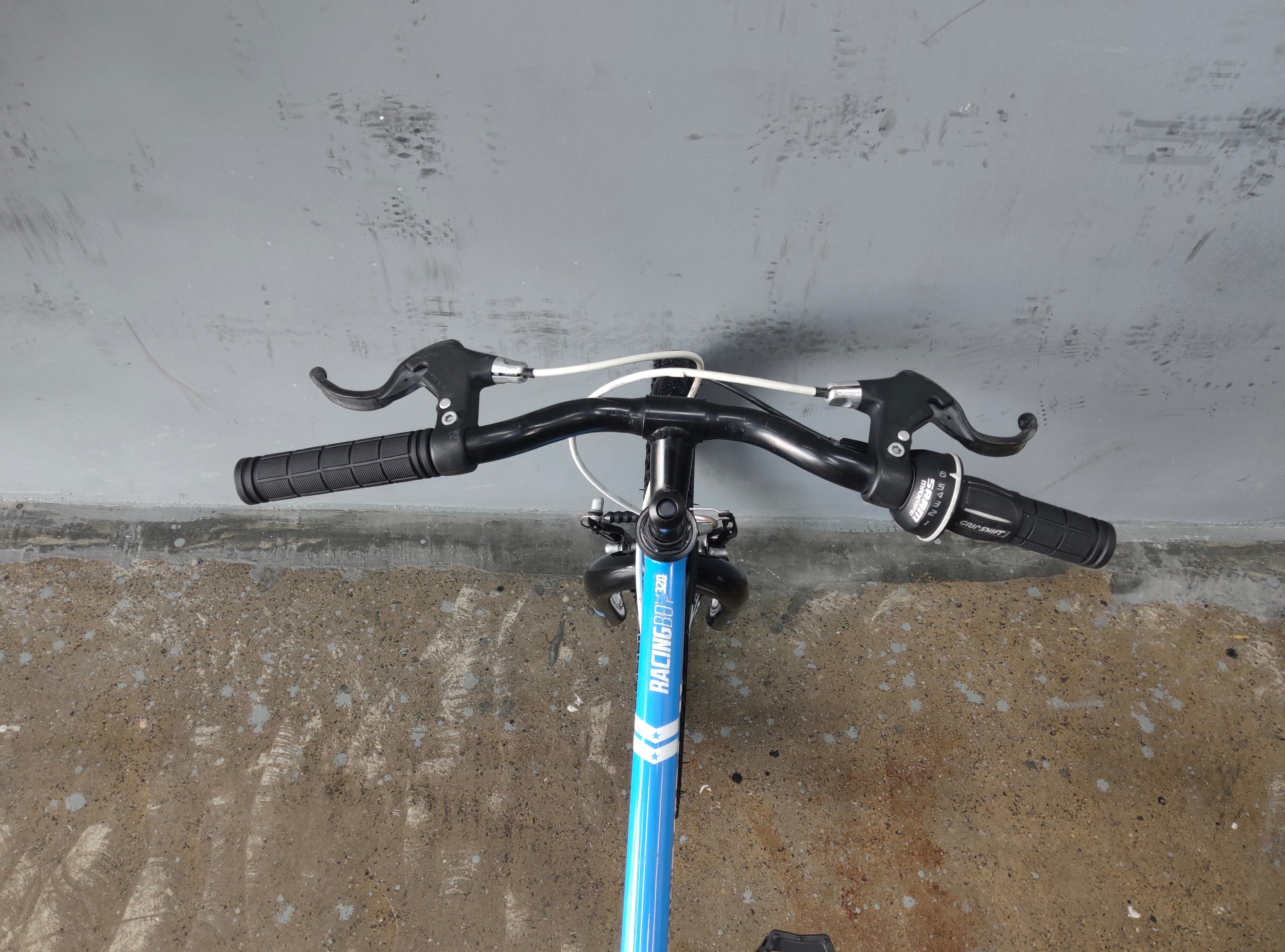 B'twin RacingBoy 320 Kids Bike