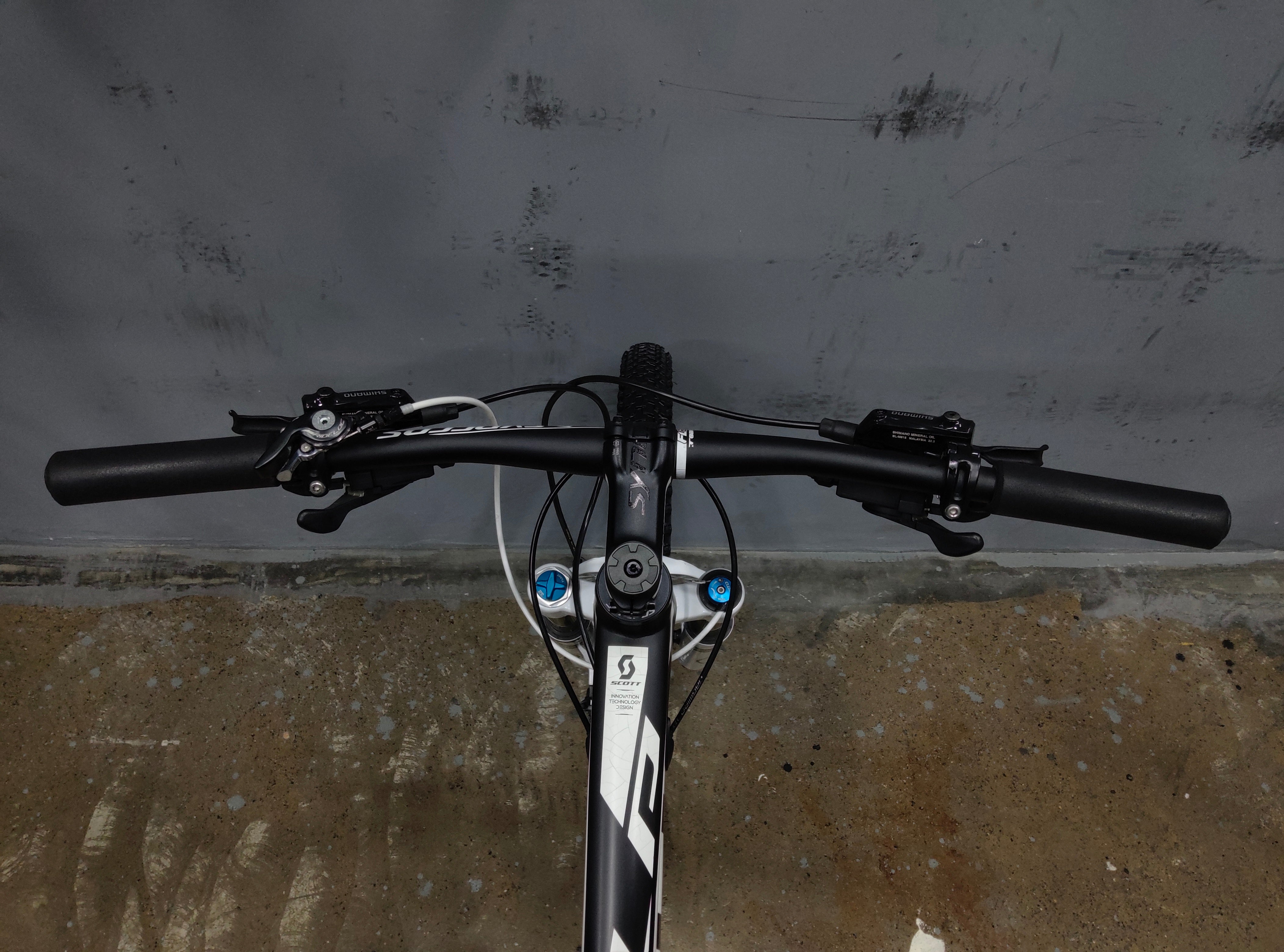 Scott Scale 740 Mountain Bike