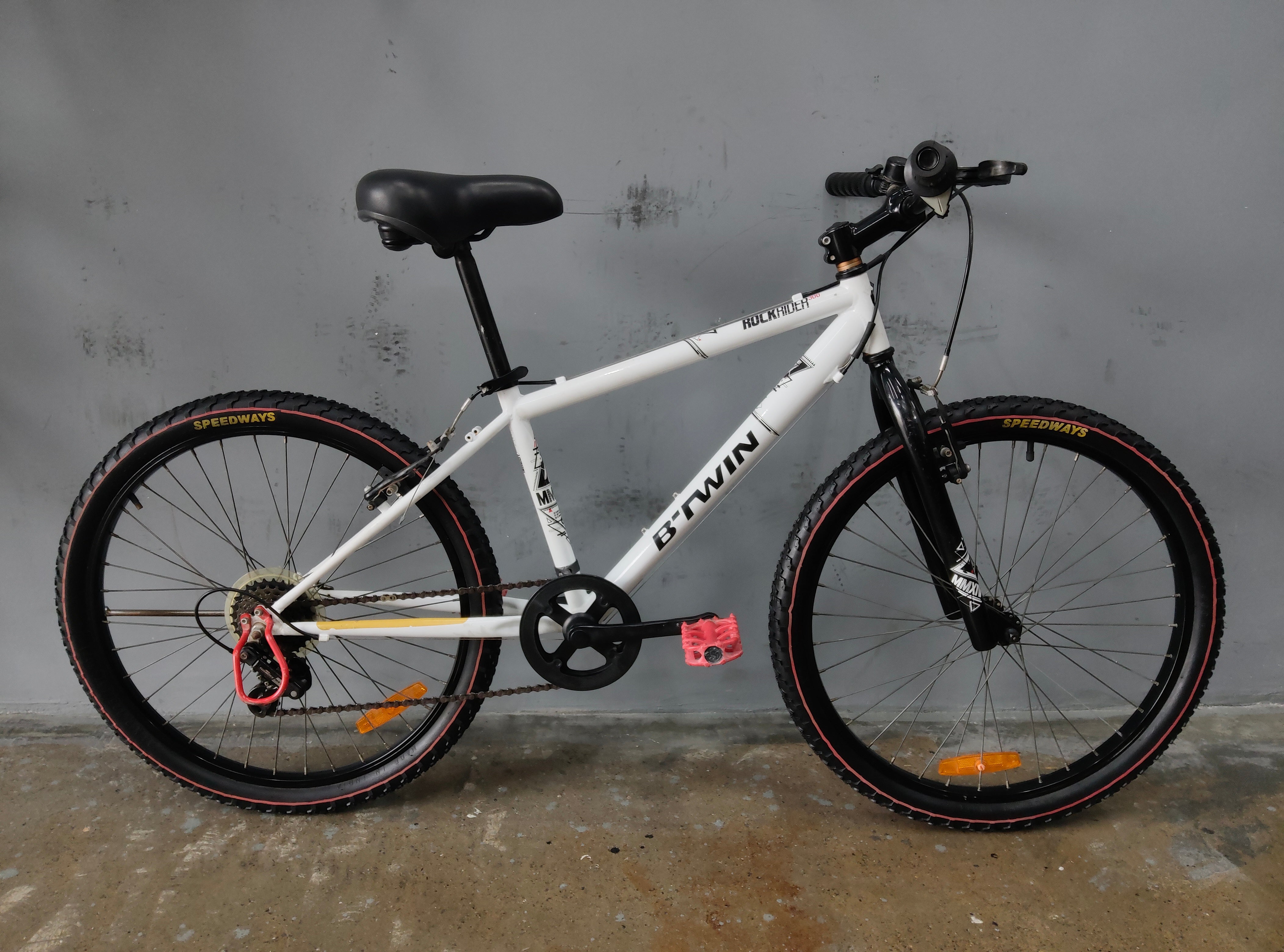 B'twin Rockrider 300 Kids Bike