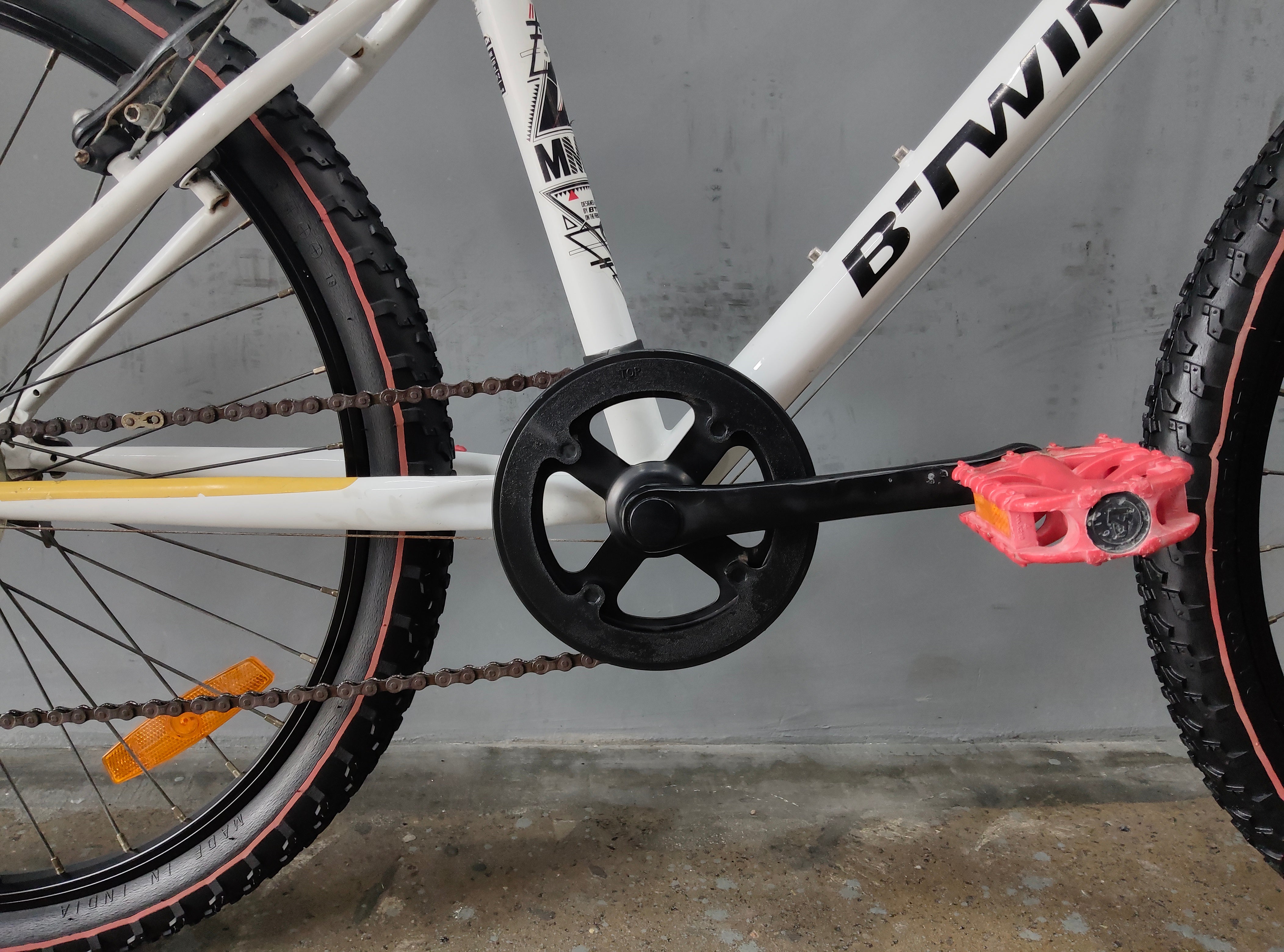 B'twin Rockrider 300 Kids Bike