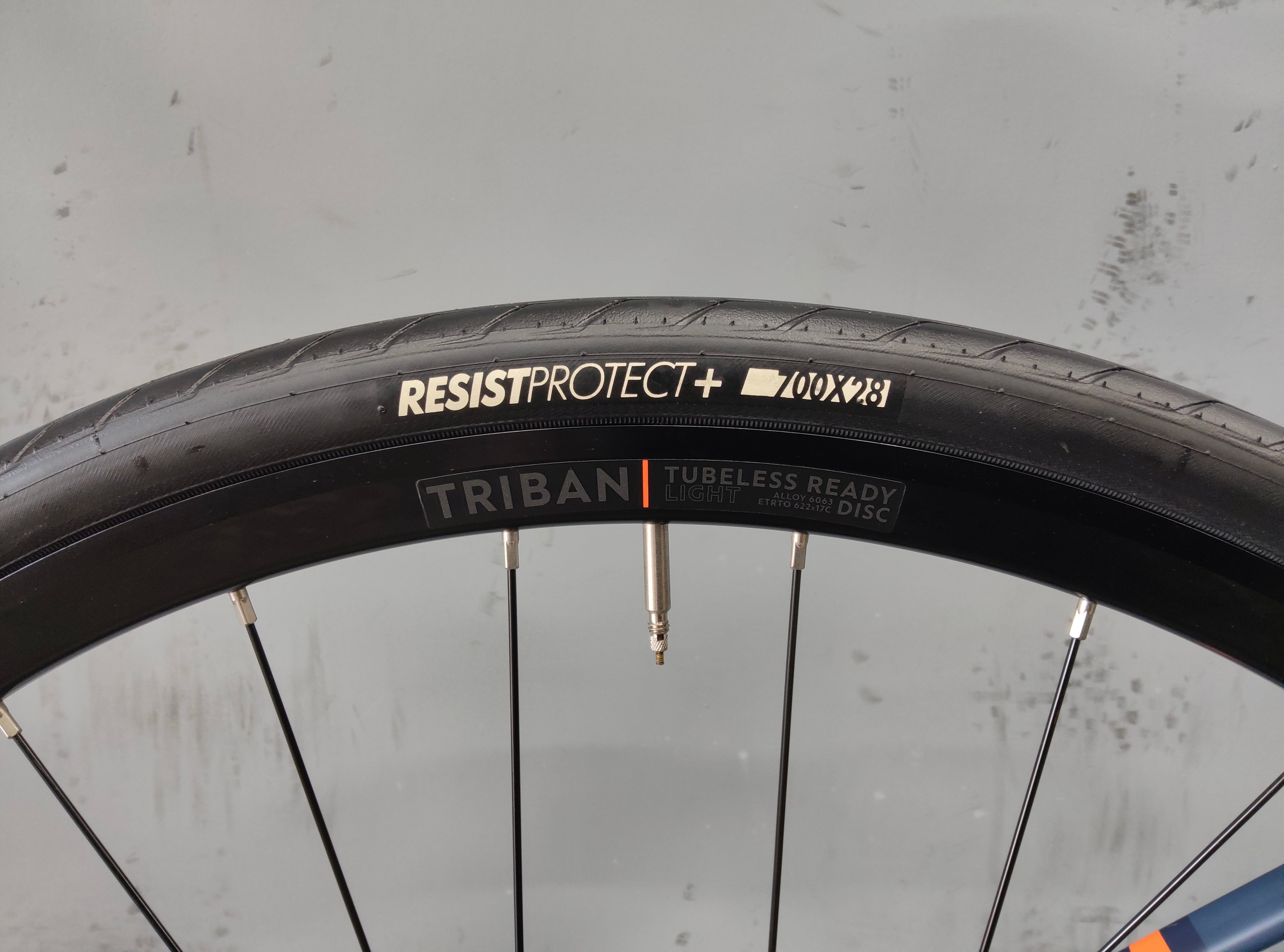 Triban RC520 Gravel Bike