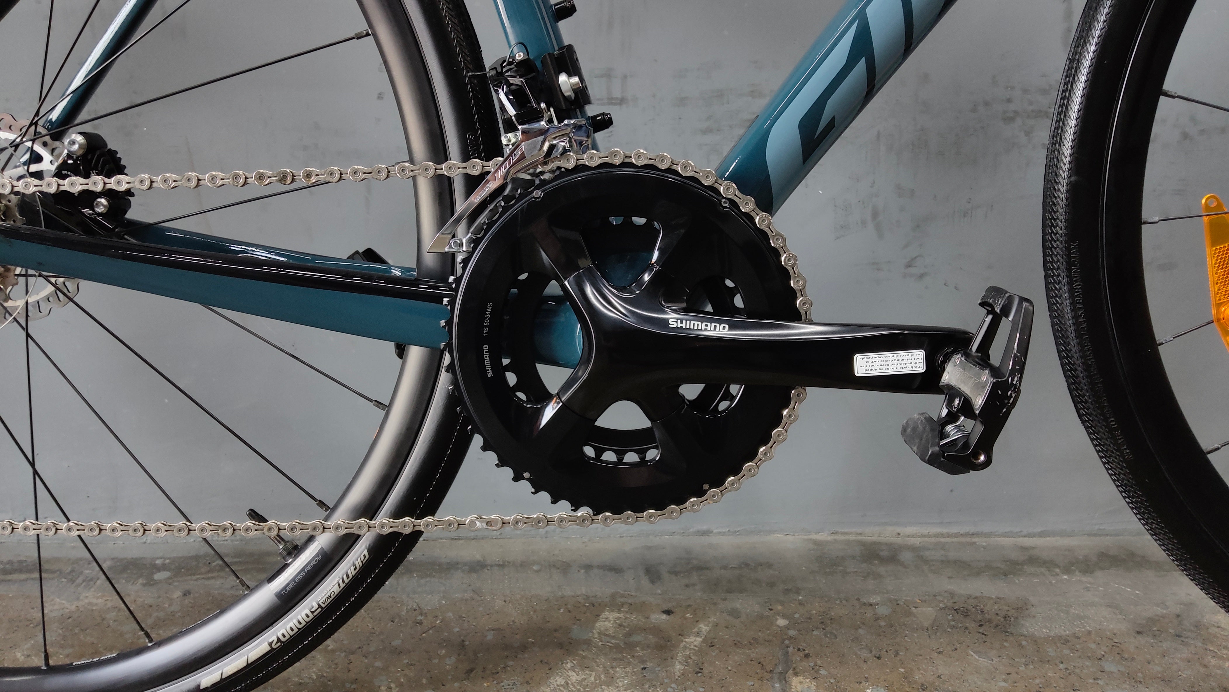 Giant Defy advanced 2 Road Bike