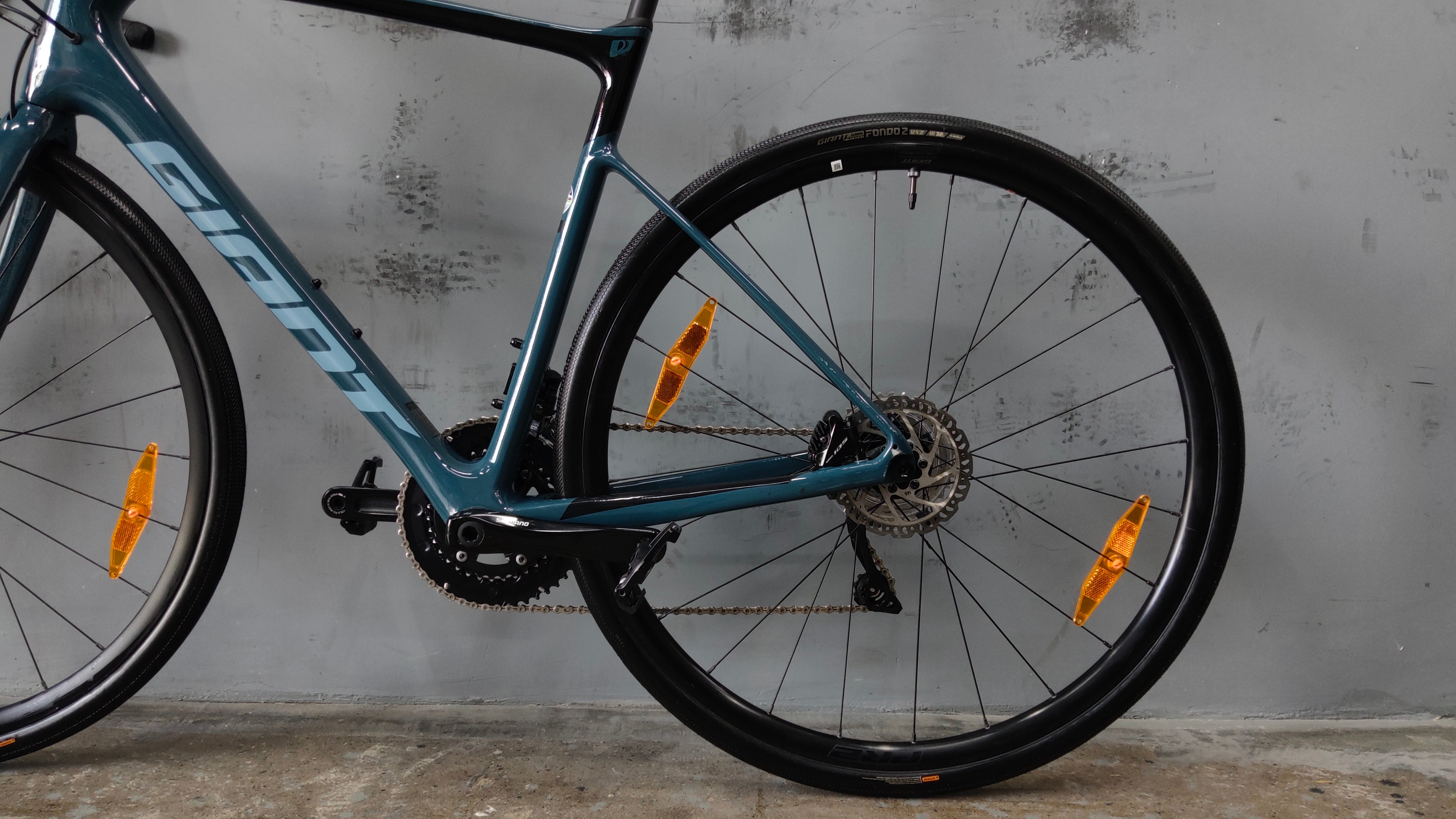 Giant Defy advanced 2 Road Bike