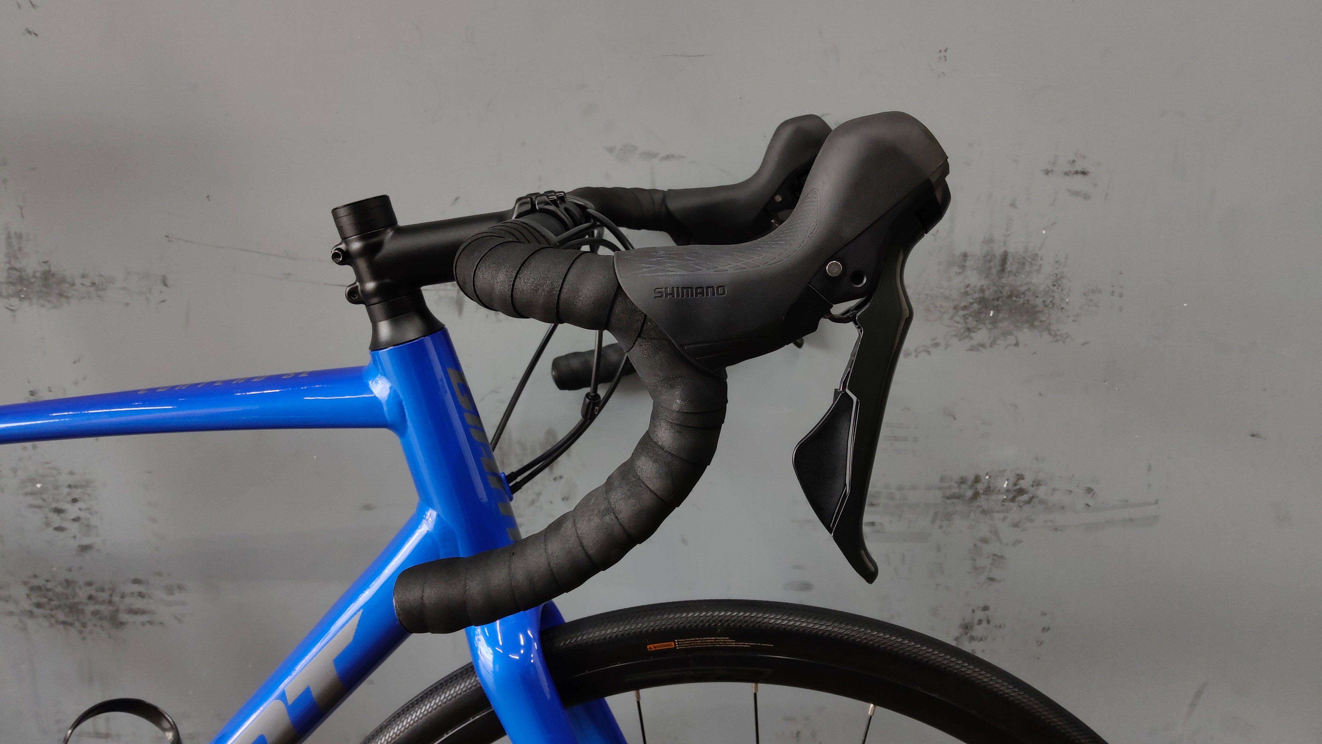 Giant Contend SL 2 Road bike