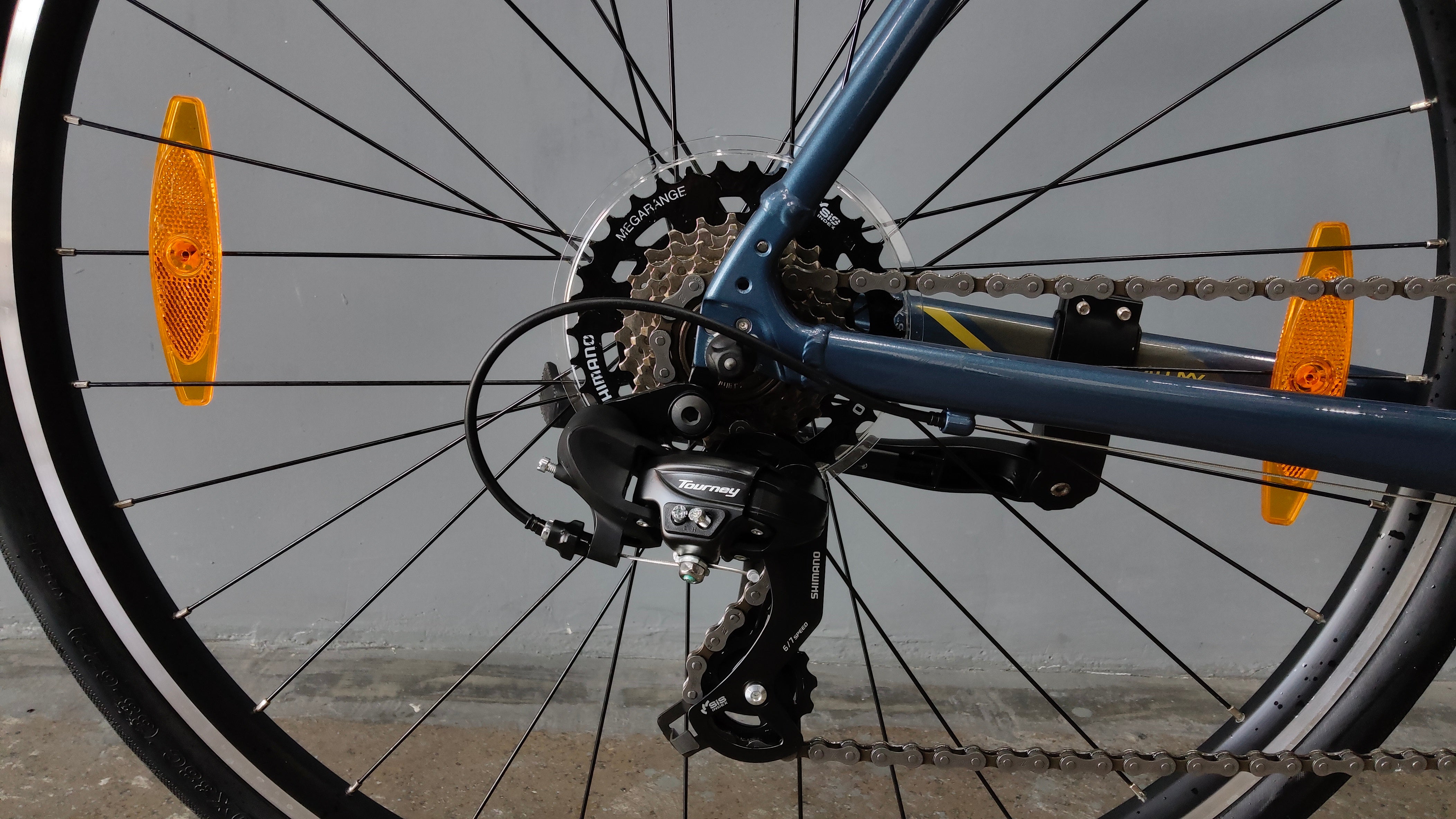 Giant Escape 3 Hybrid Bike