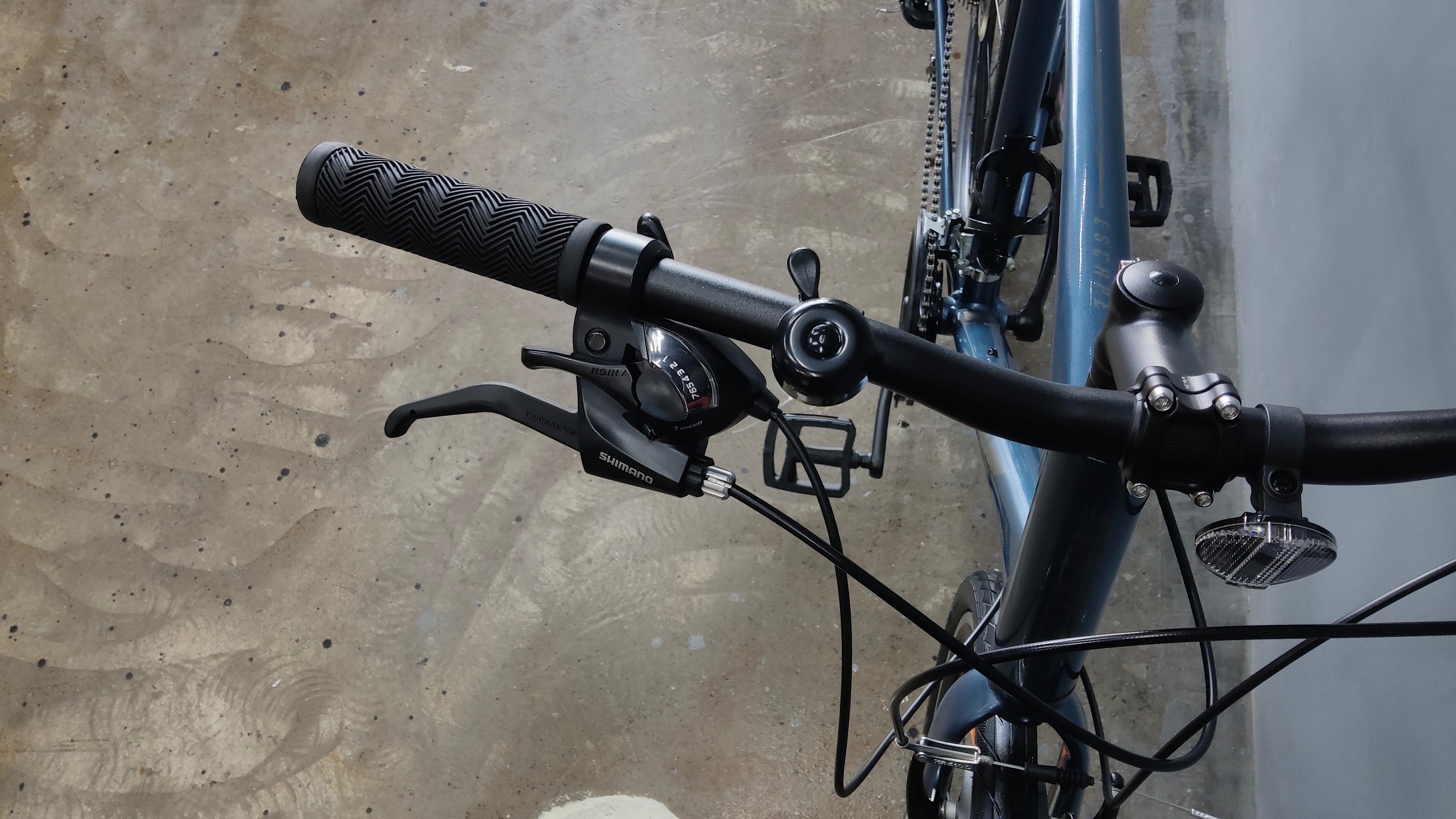 Giant Escape 3 Hybrid Bike