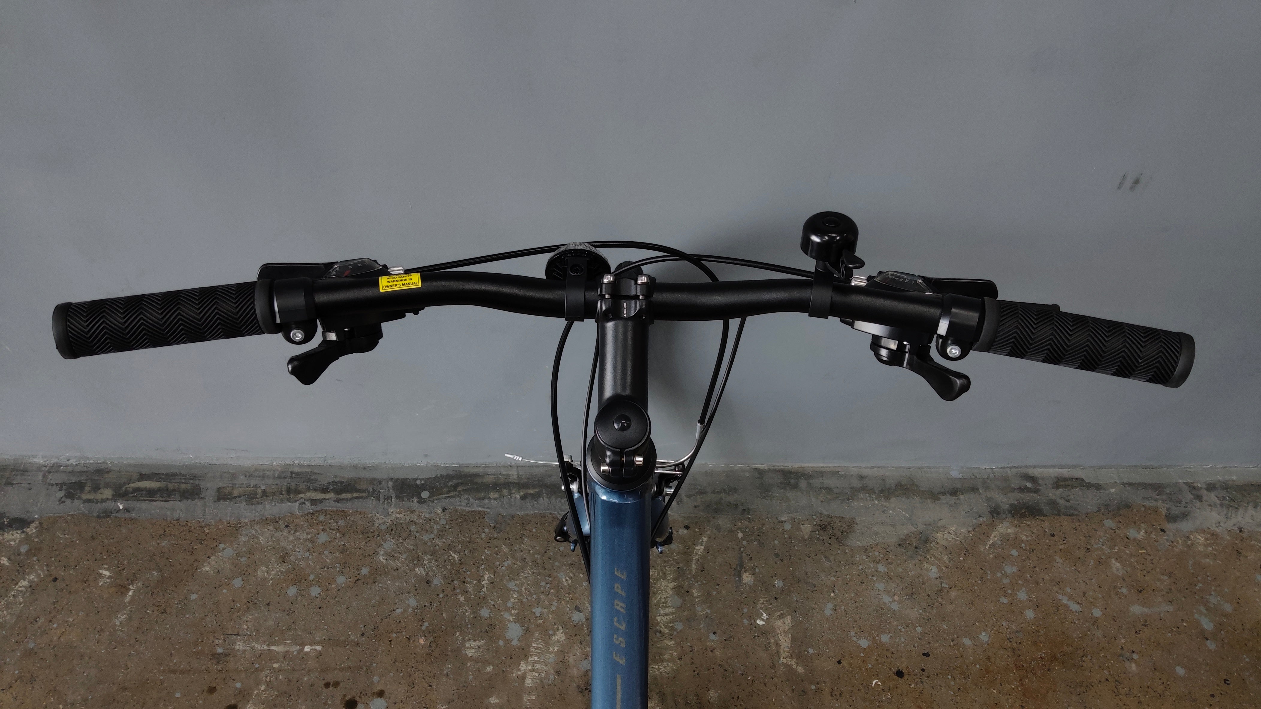 Giant Escape 3 Hybrid Bike