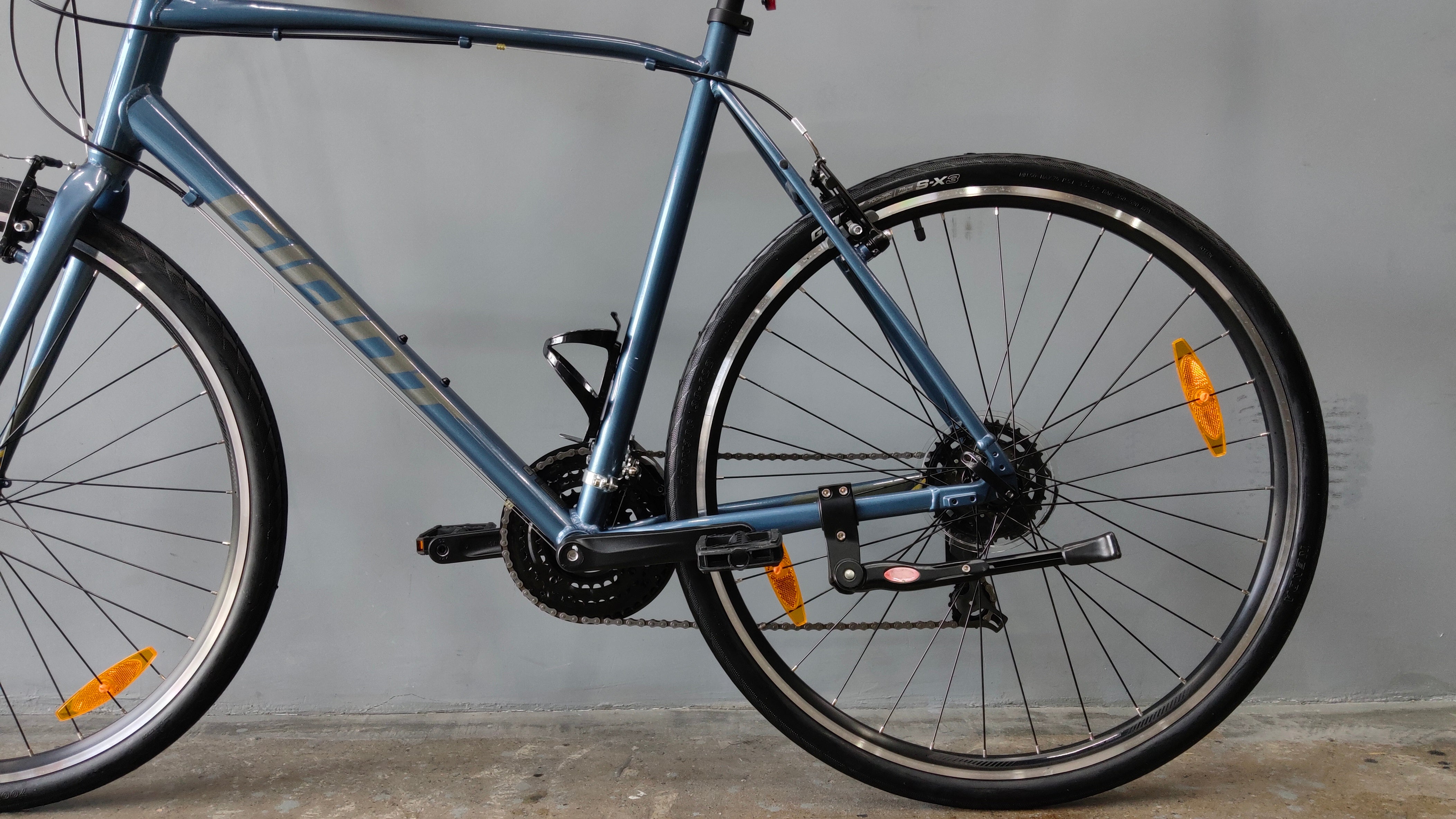 Giant Escape 3 Hybrid Bike