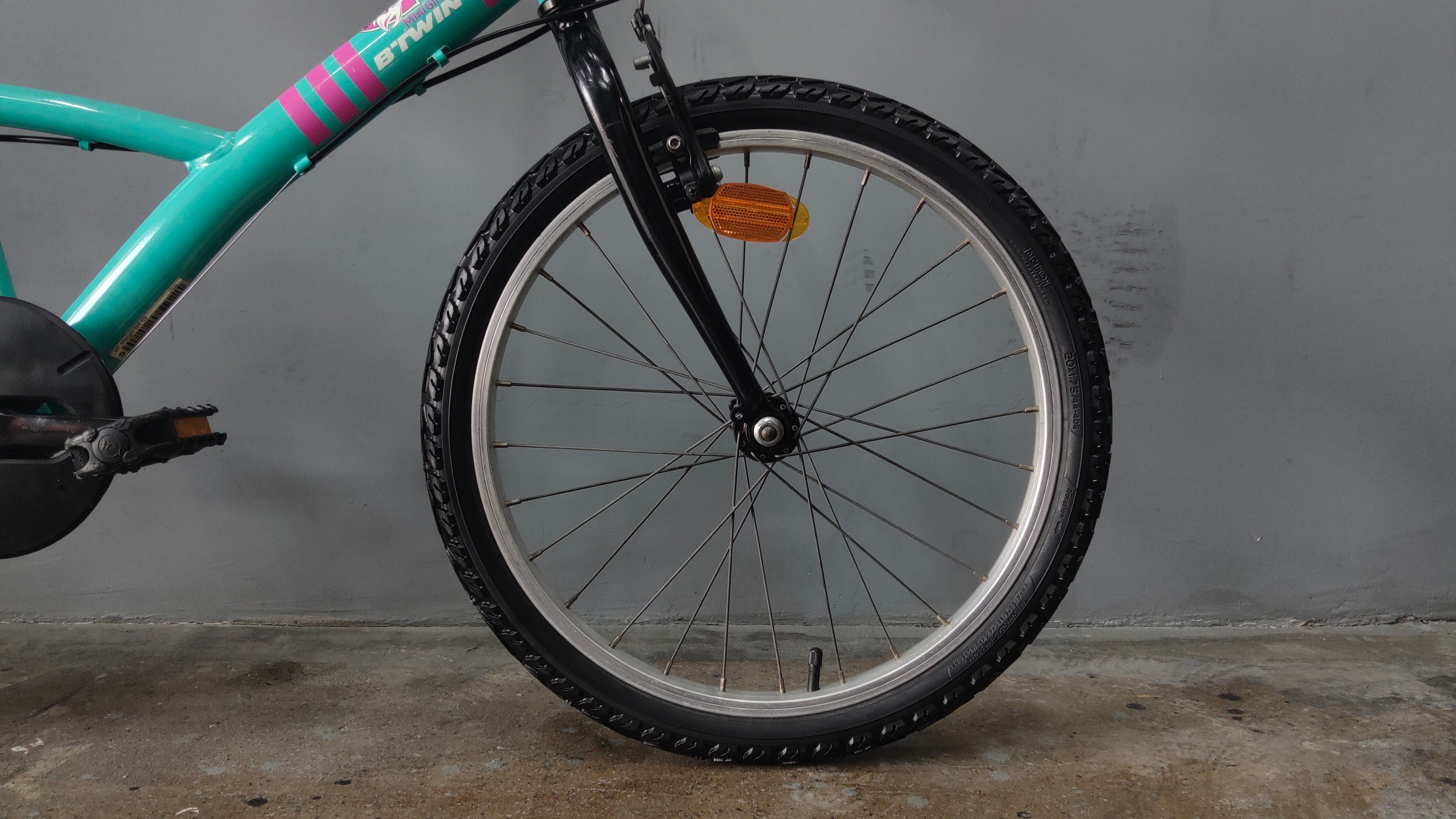 B'twin Mistigirl 320 Kids Bike