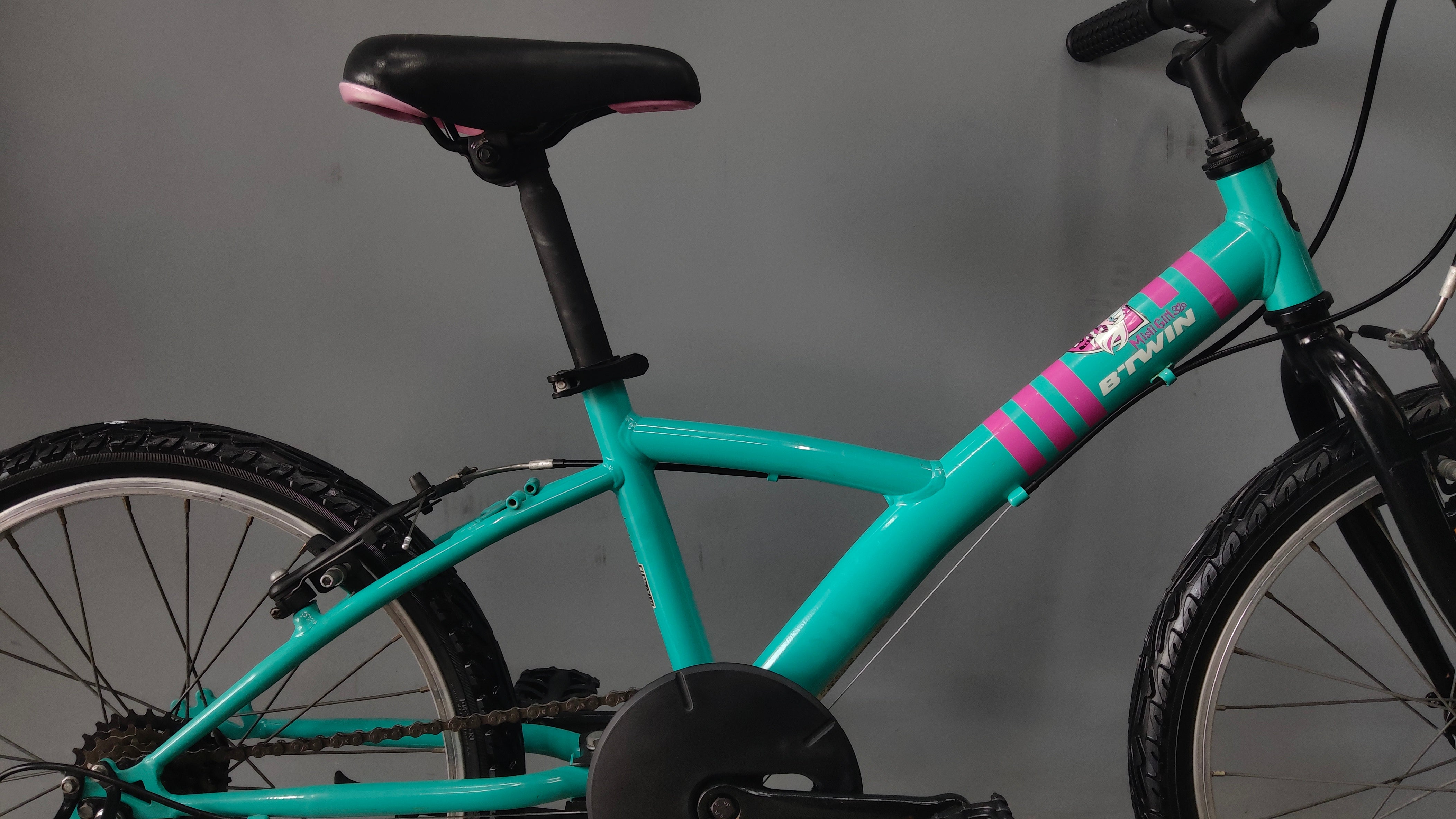 B'twin Mistigirl 320 Kids Bike