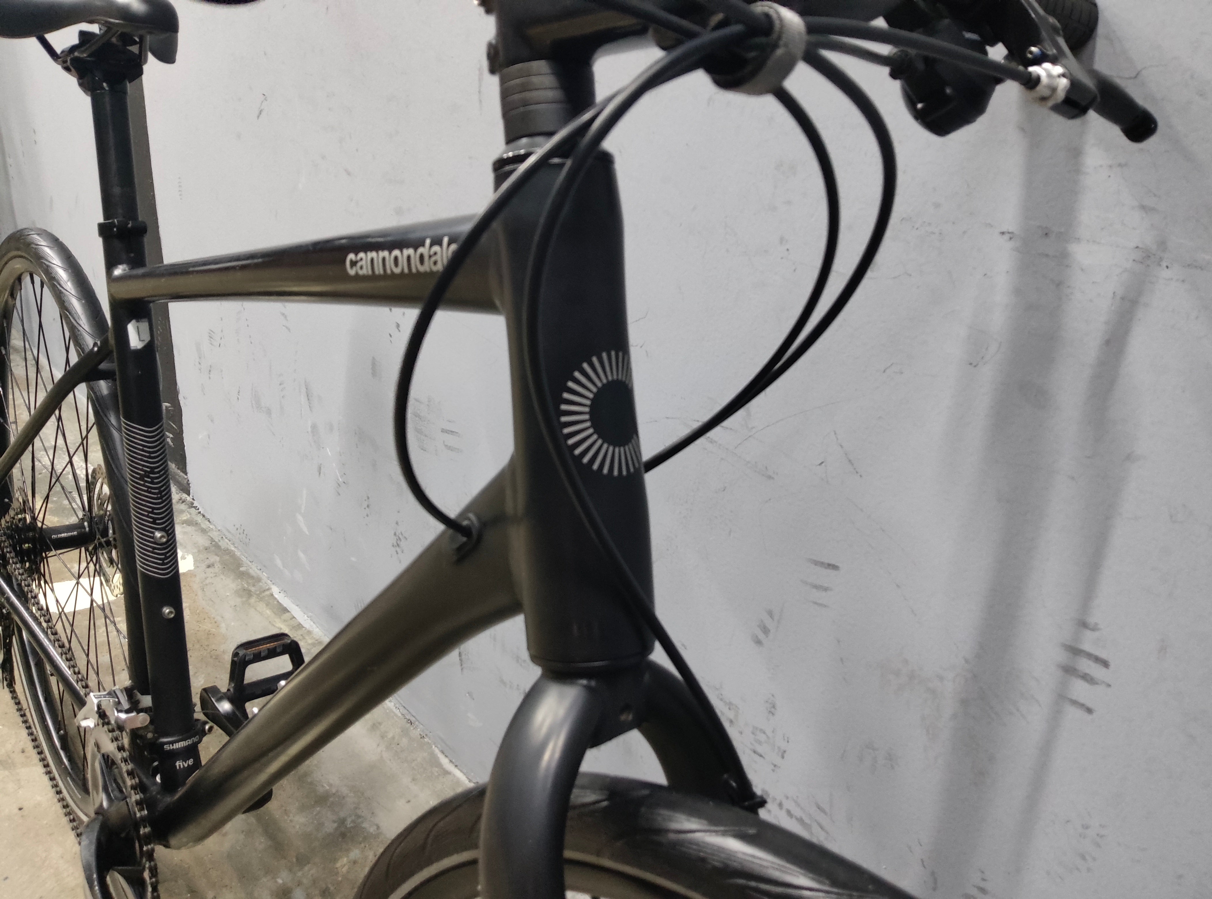 Cannondale Quick Five Hybrid Bike