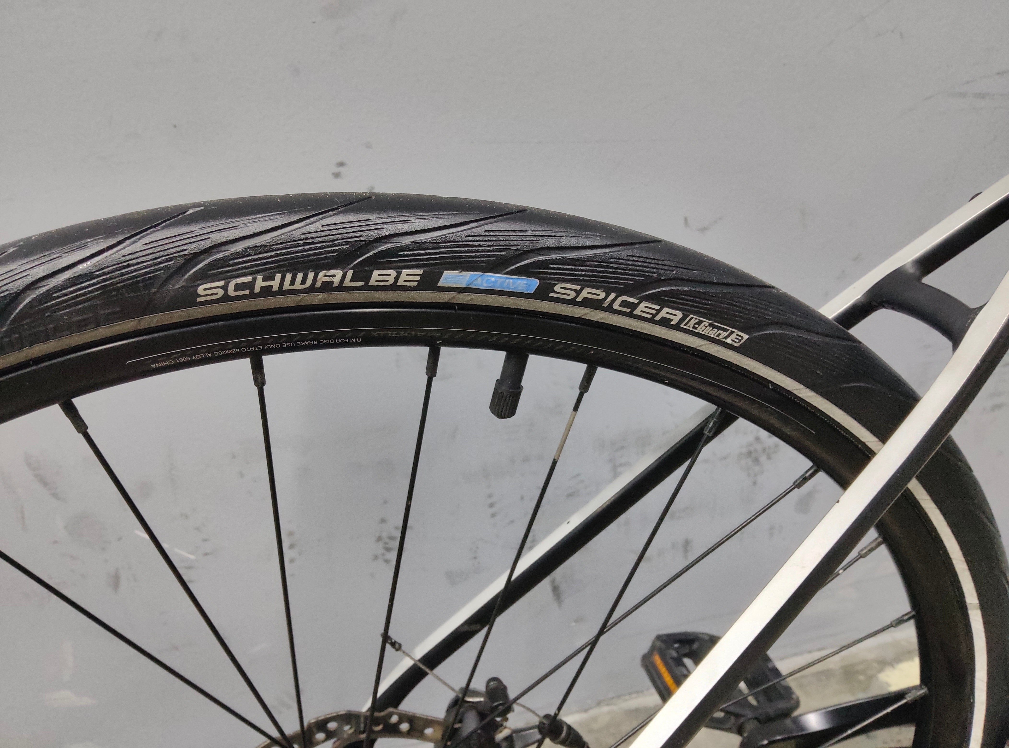 Cannondale Quick Five Hybrid Bike