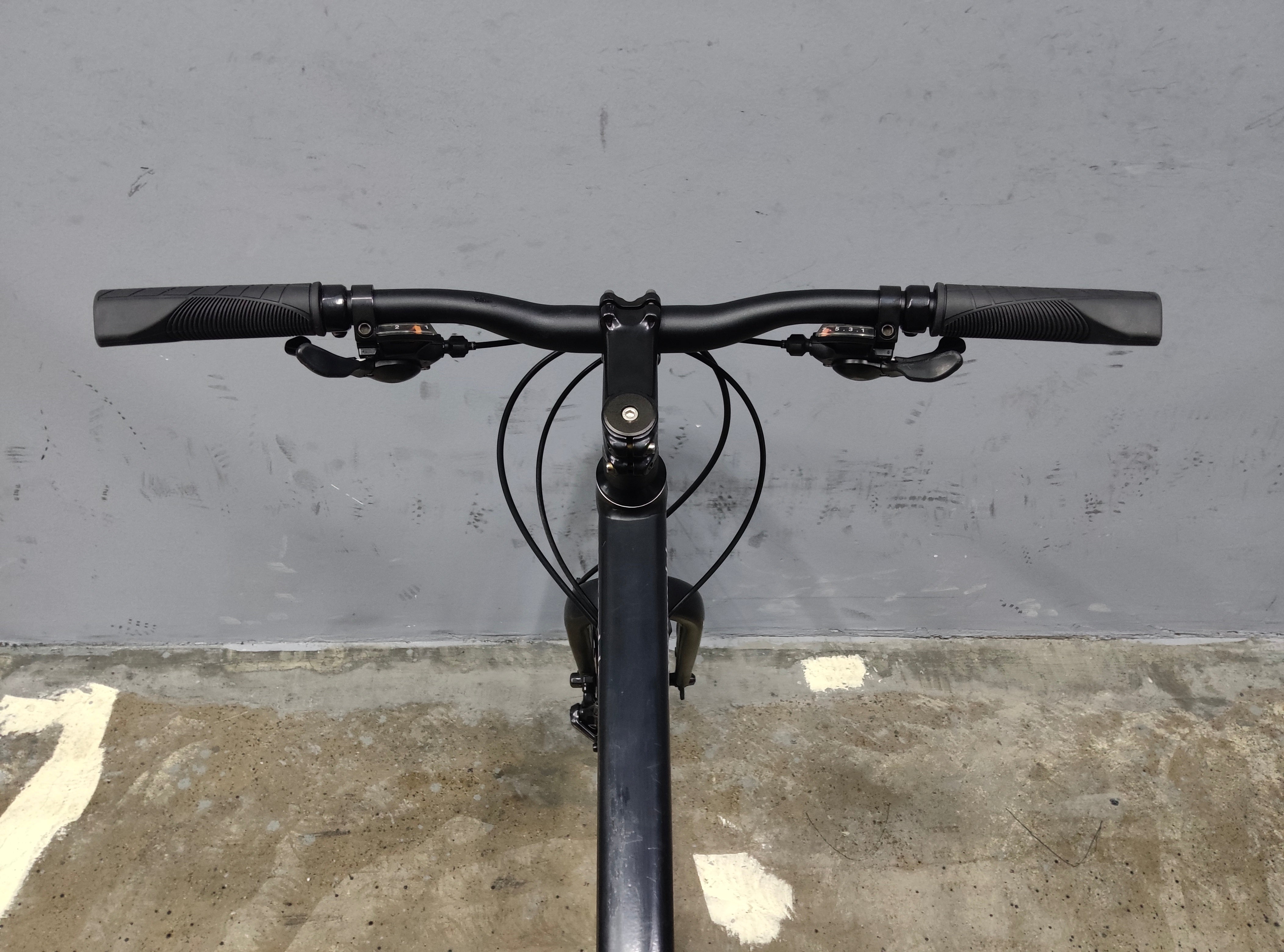 Cannondale Quick Five Hybrid Bike