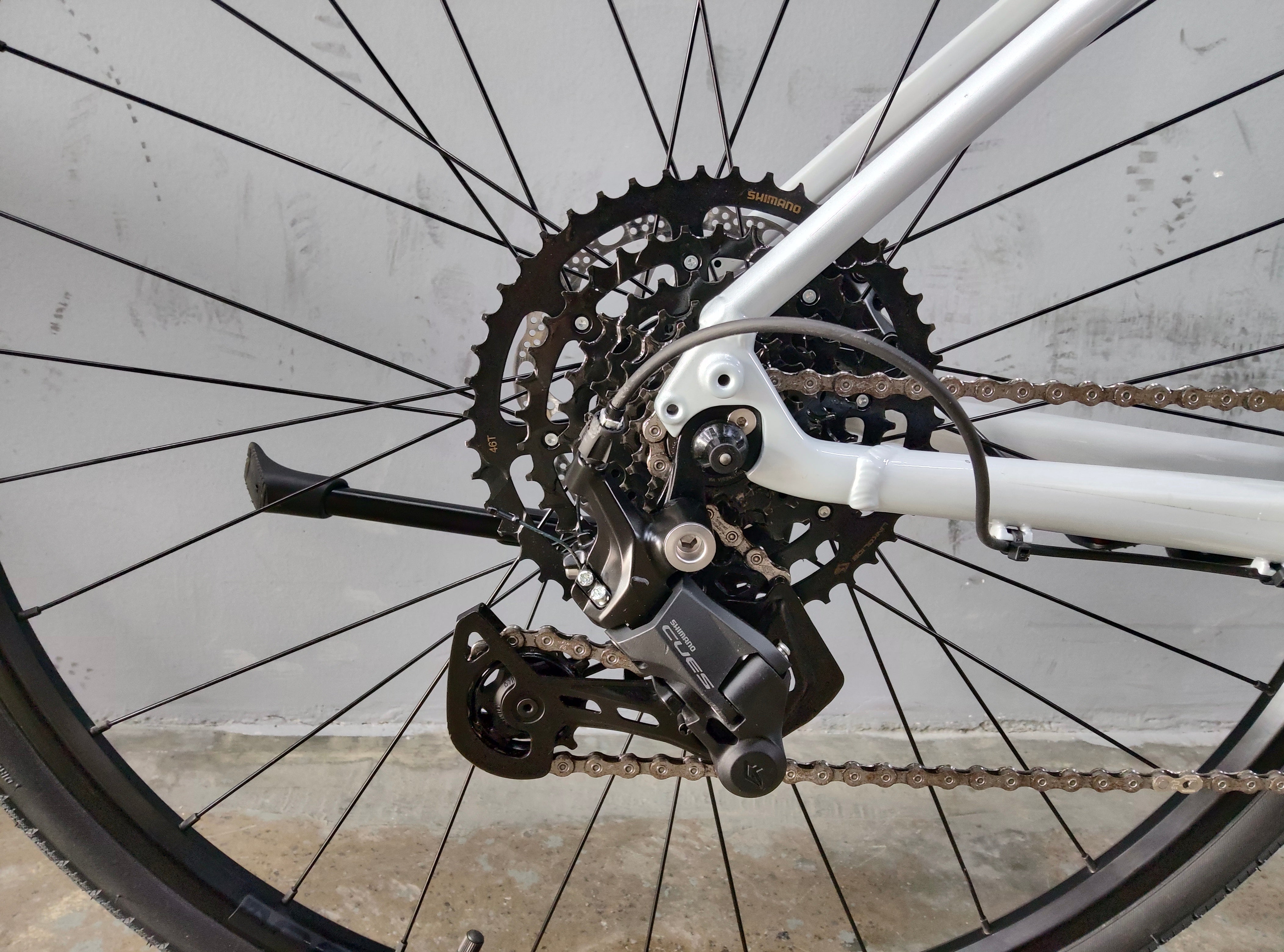 Trek FX 2 Hybrid Bike