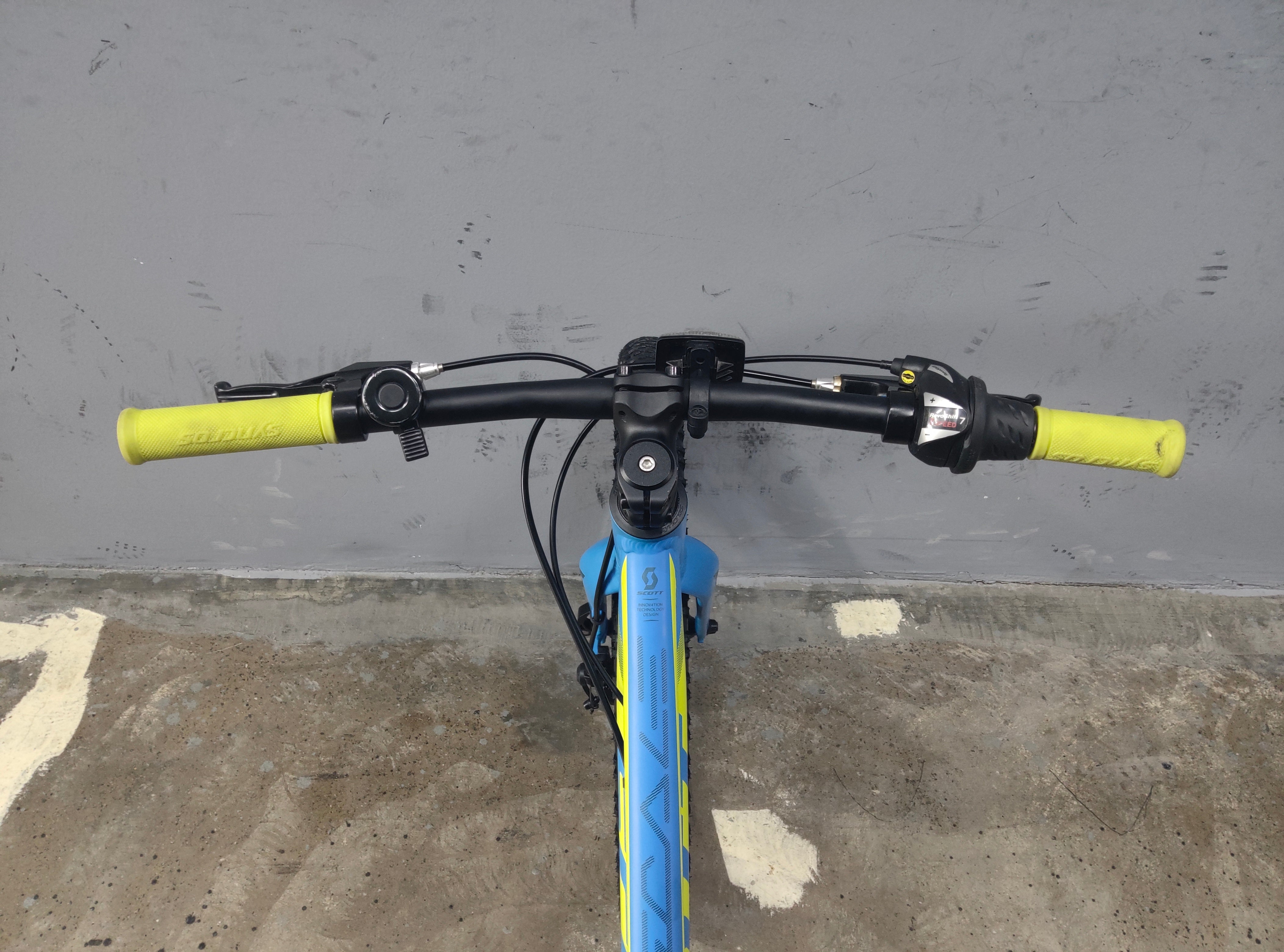 Scott Scale JR Kids Bike