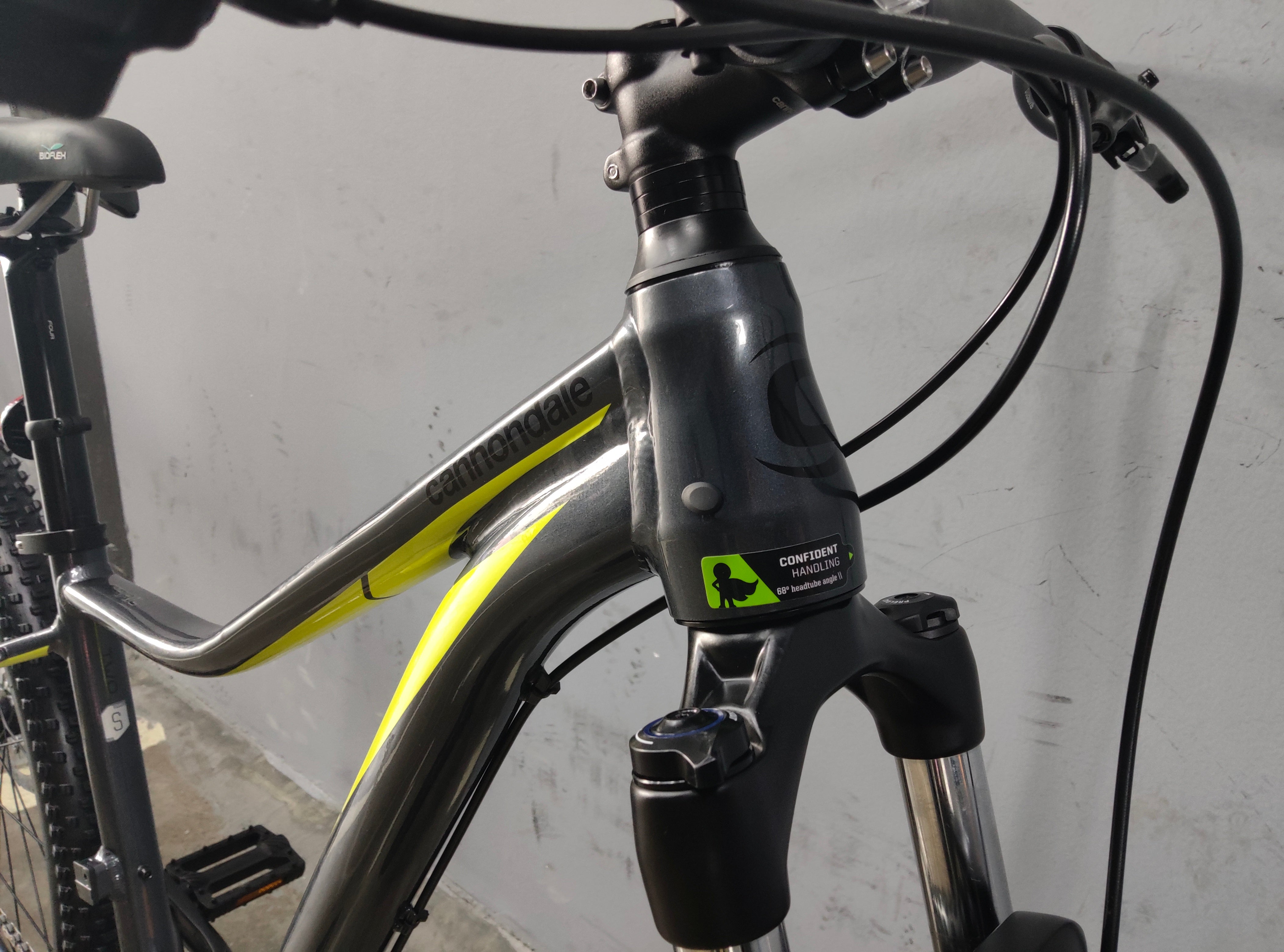 Cannondale Trail Tango 2 Mountain Bike