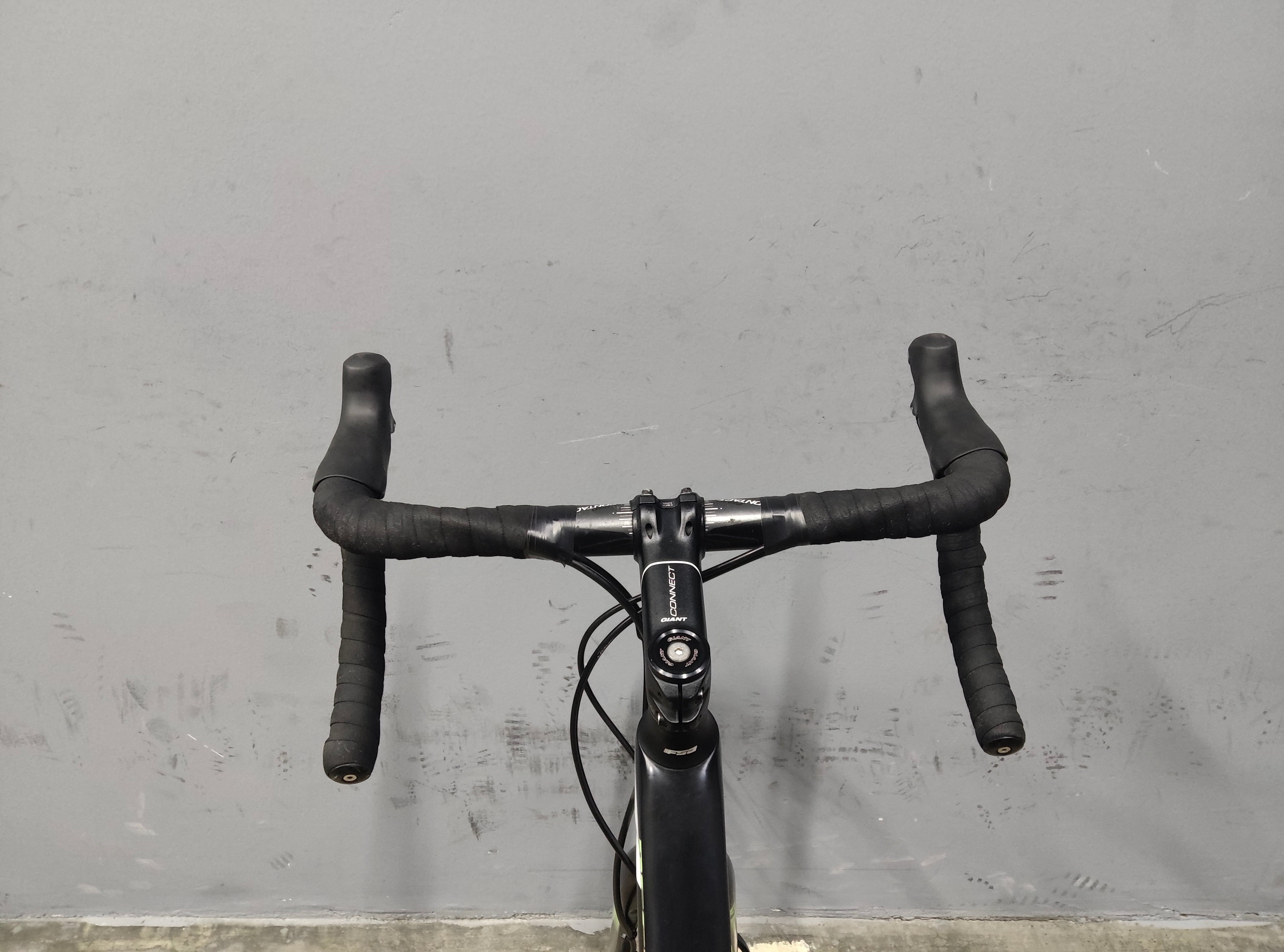 Giant Defy Advanced 2 Road Bike