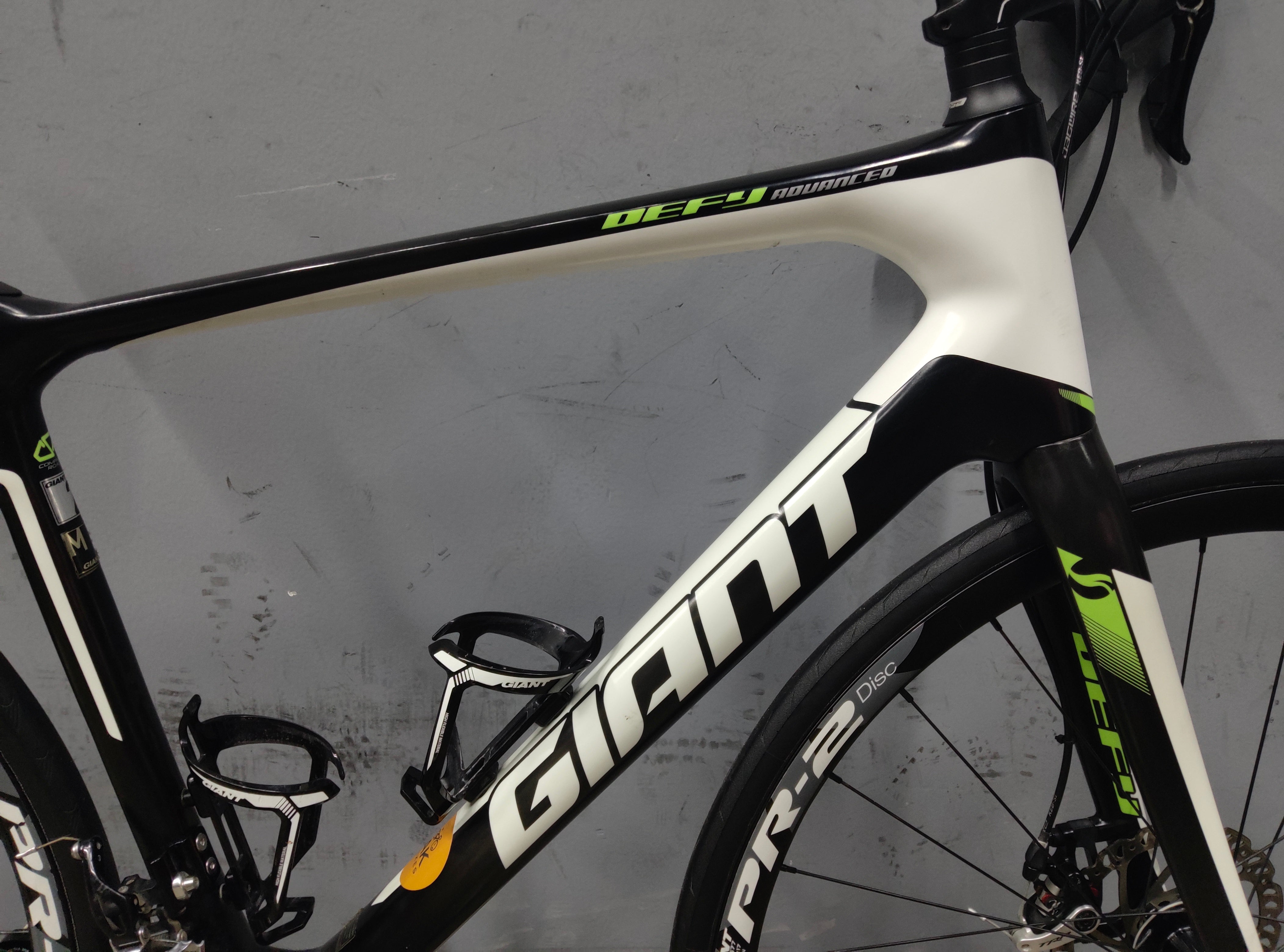 Giant Defy Advanced 2 Road Bike